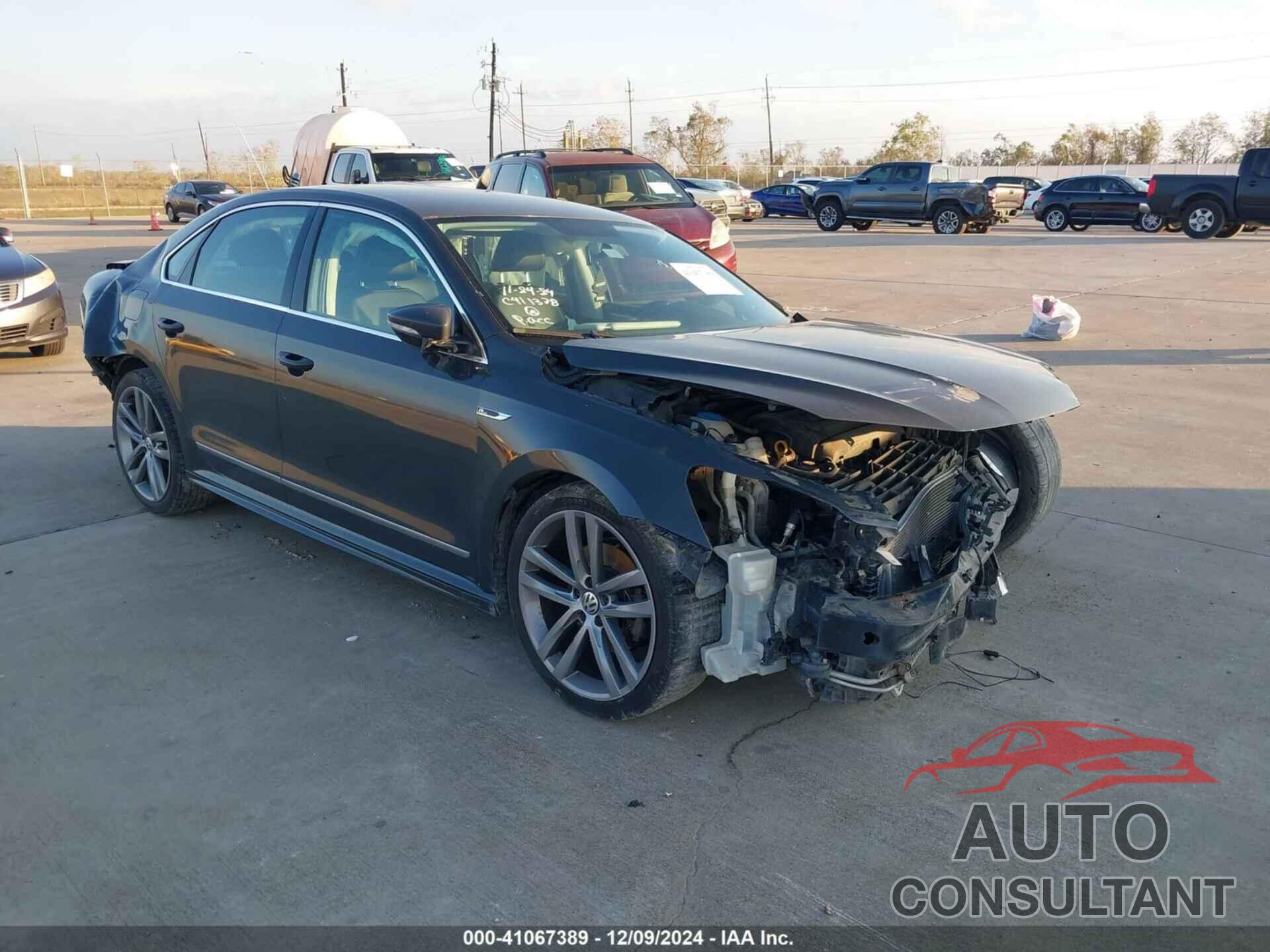 VOLKSWAGEN PASSAT 2017 - 1VWDT7A36HC043386