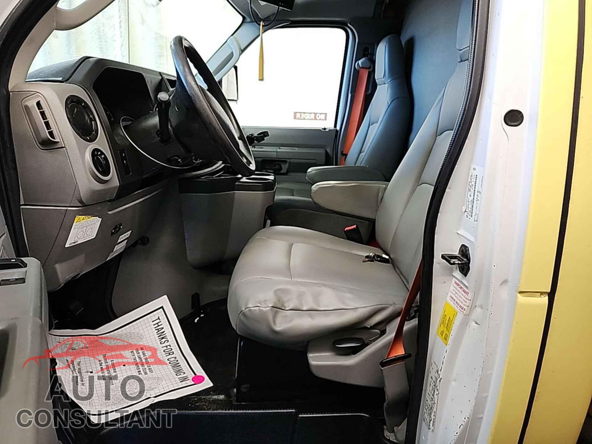 FORD ECONOLINE 2018 - 1FDXE4FS0JDC33320