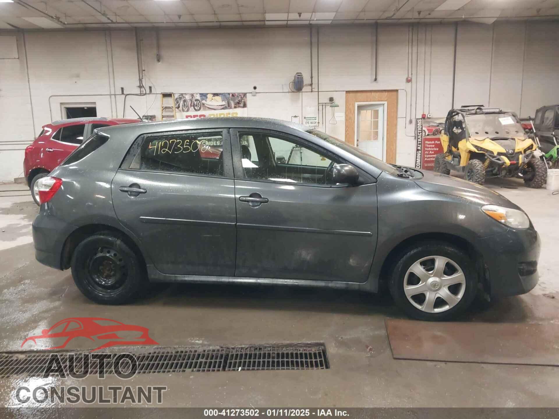 TOYOTA MATRIX 2010 - 2T1LE4EE1AC013664