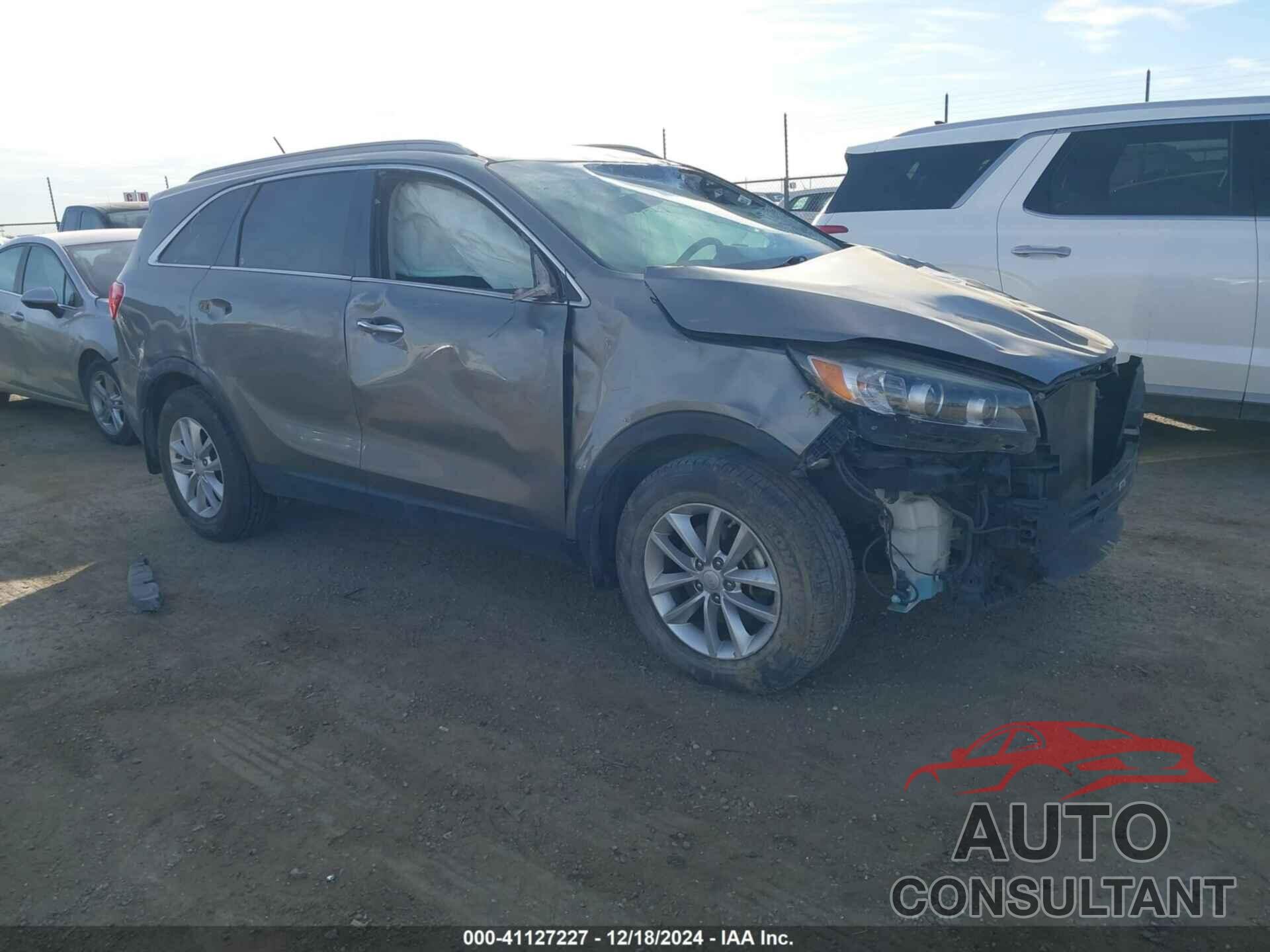 KIA SORENTO 2017 - 5XYPG4A39HG297592