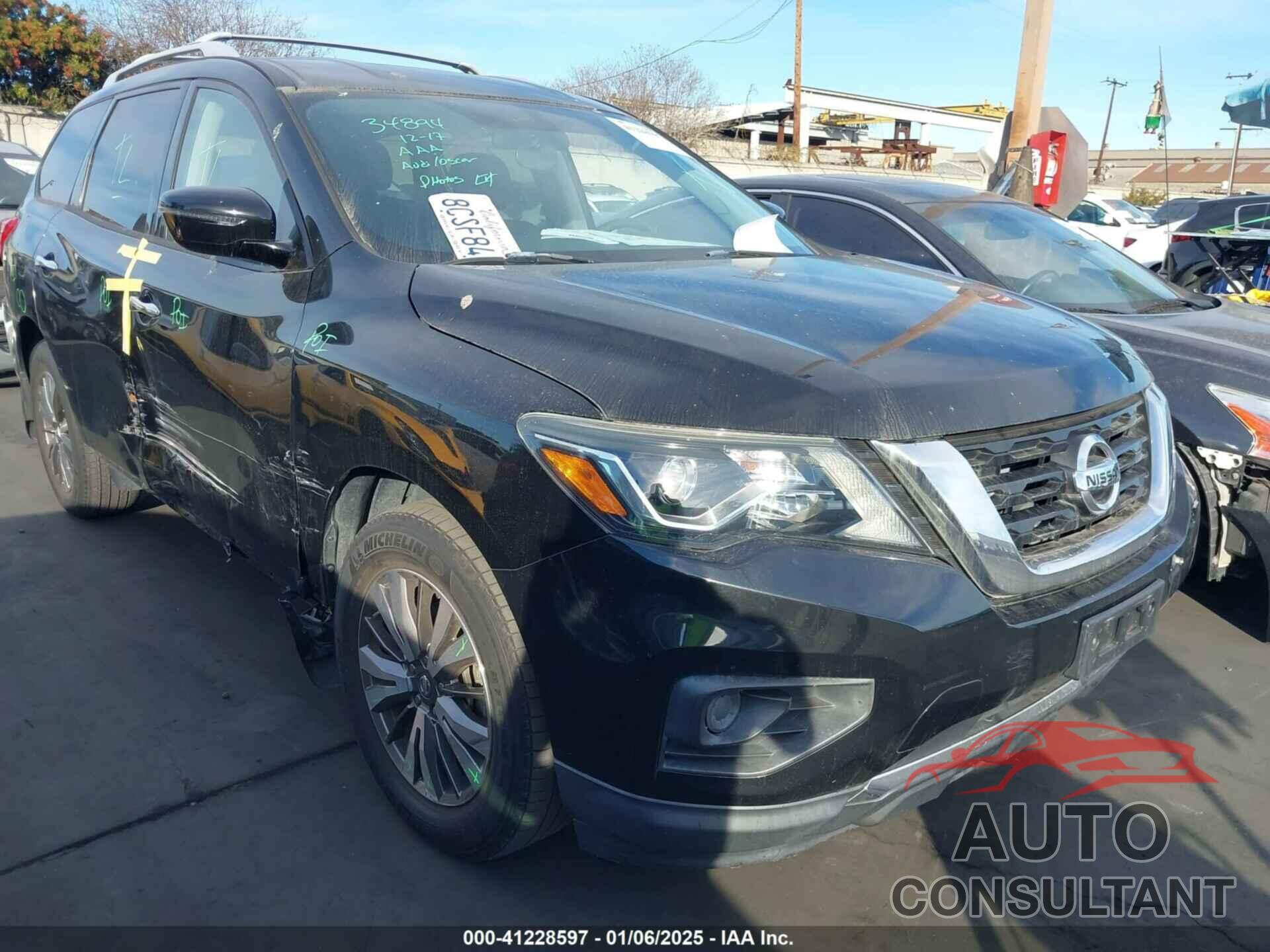 NISSAN PATHFINDER 2017 - 5N1DR2MN5HC698216