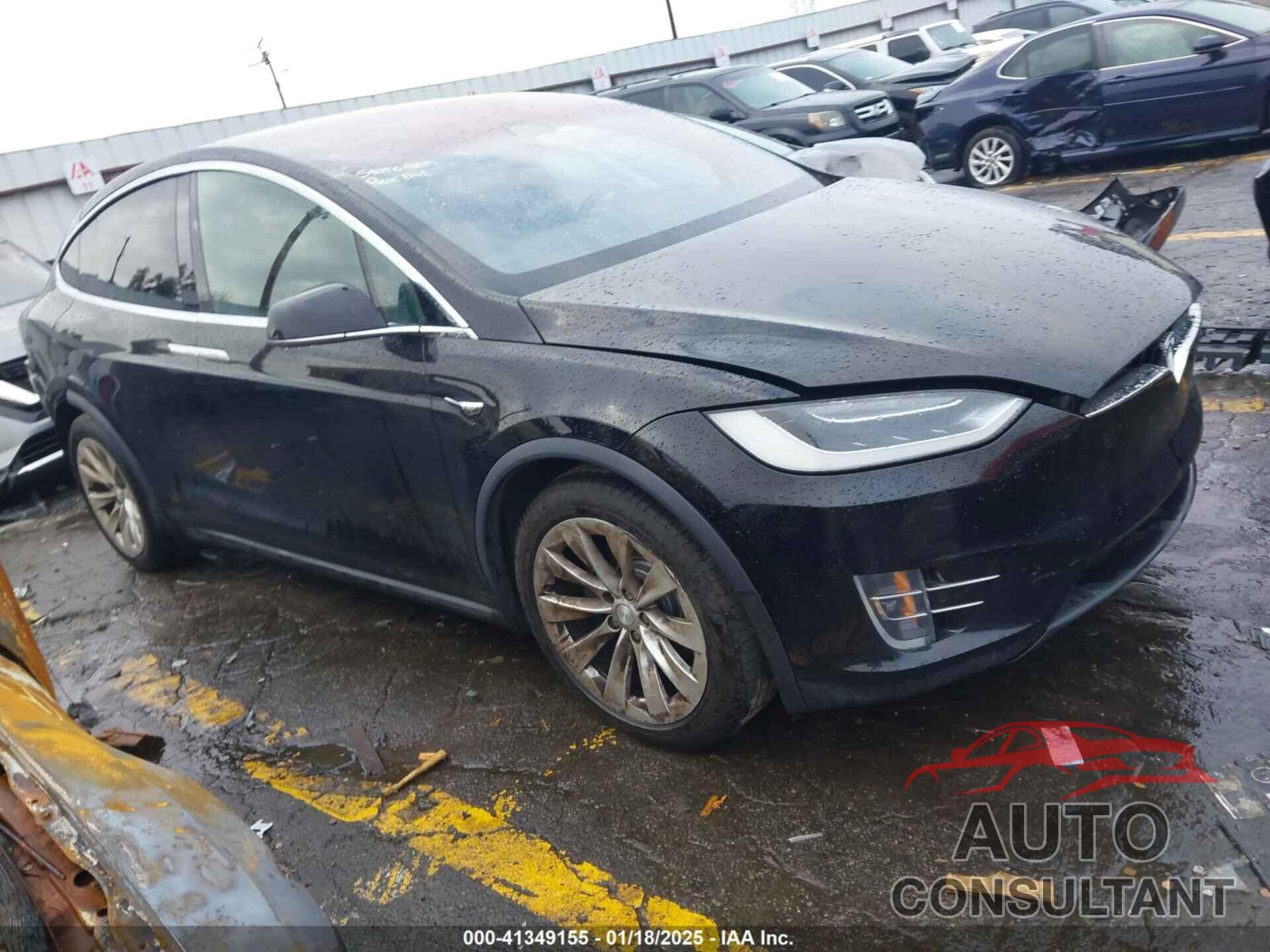 TESLA MODEL X 2018 - 5YJXCBE2XJF118152