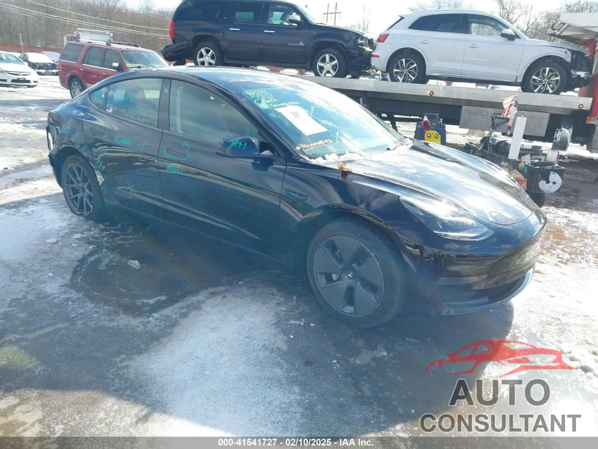 TESLA MODEL 3 2023 - 5YJ3E1EA5PF563496