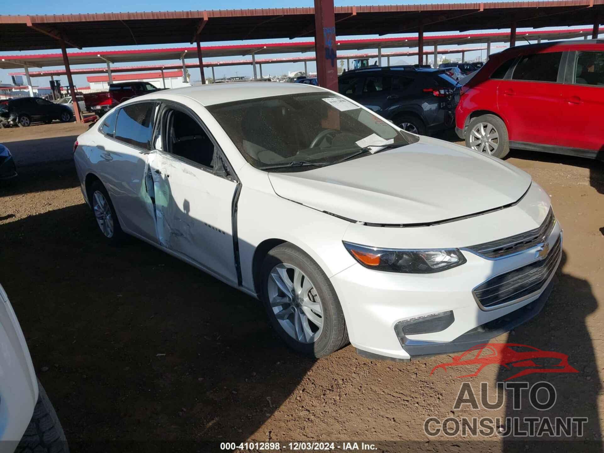 CHEVROLET MALIBU 2018 - 1G1ZD5ST9JF109273