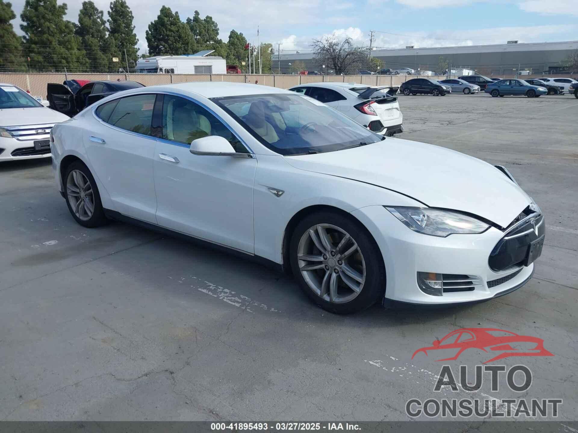 TESLA MODEL S 2013 - 5YJSA1CG2DFP20928
