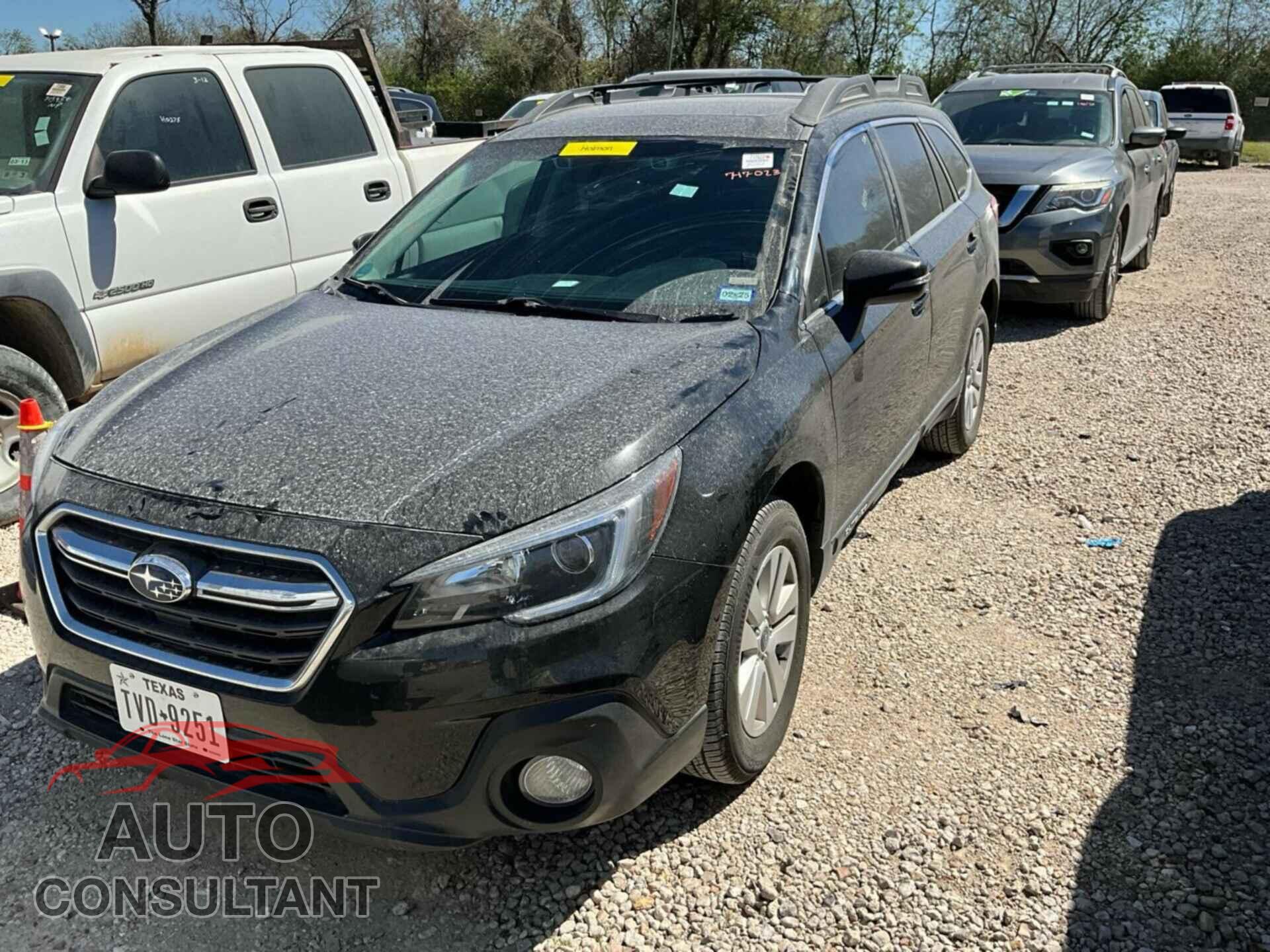 SUBARU OUTBACK 2018 - 4S4BSAHC8J3316183