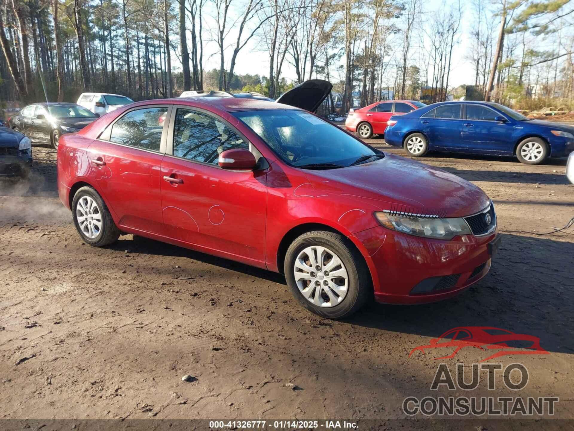 KIA FORTE 2010 - KNAFU4A23A5227156