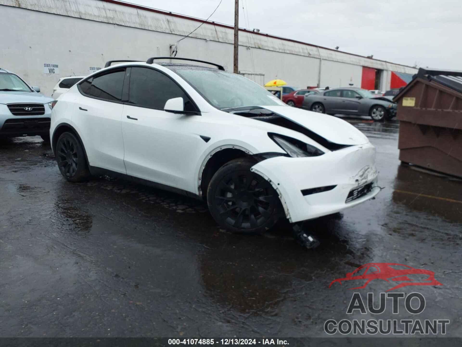 TESLA MODEL Y 2021 - 5YJYGDEE9MF153364