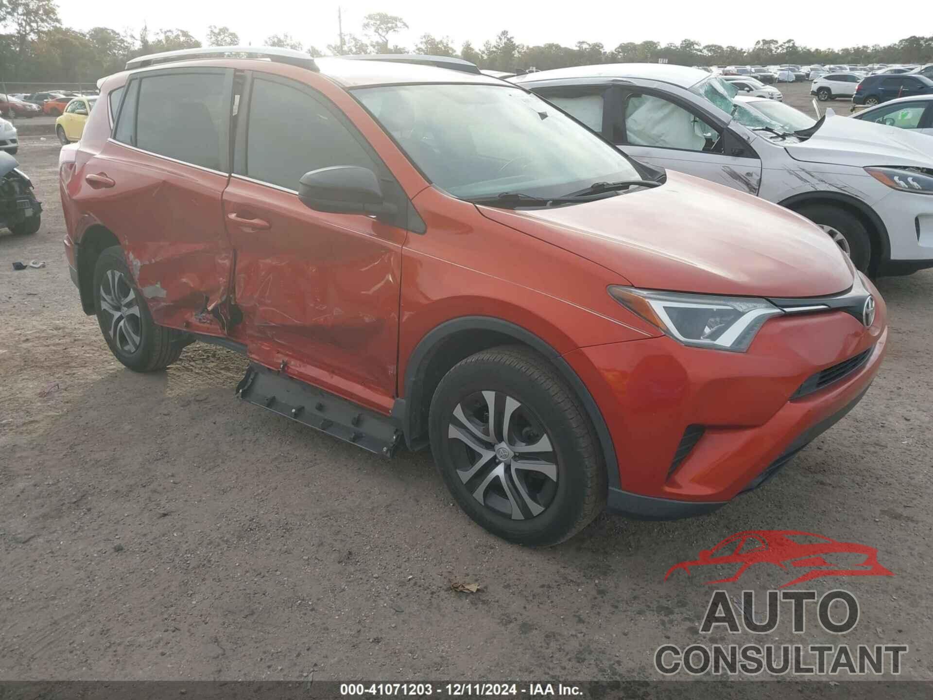 TOYOTA RAV4 2016 - JTMZFREV8GJ100110