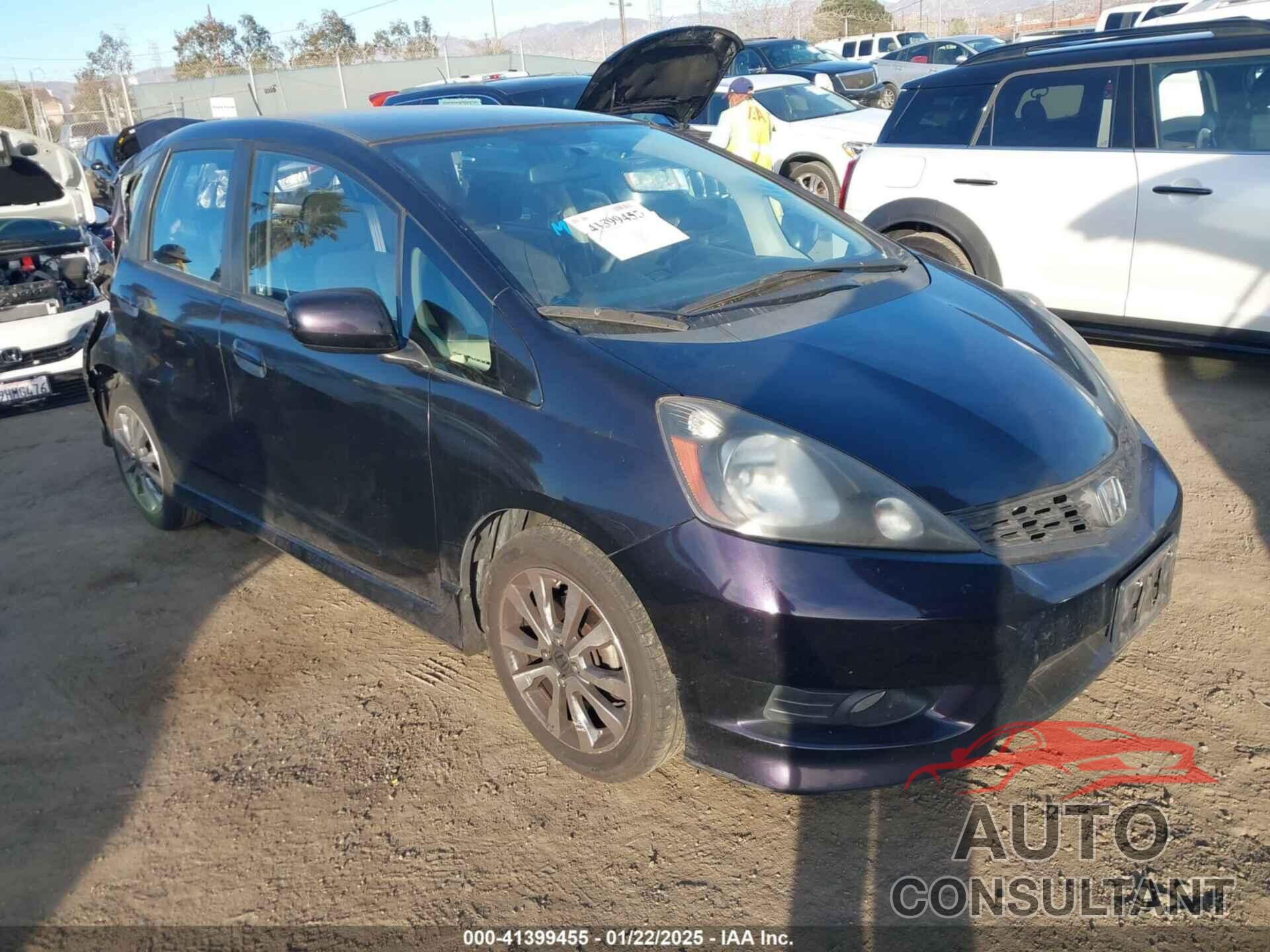 HONDA FIT 2013 - JHMGE8H54DC033584