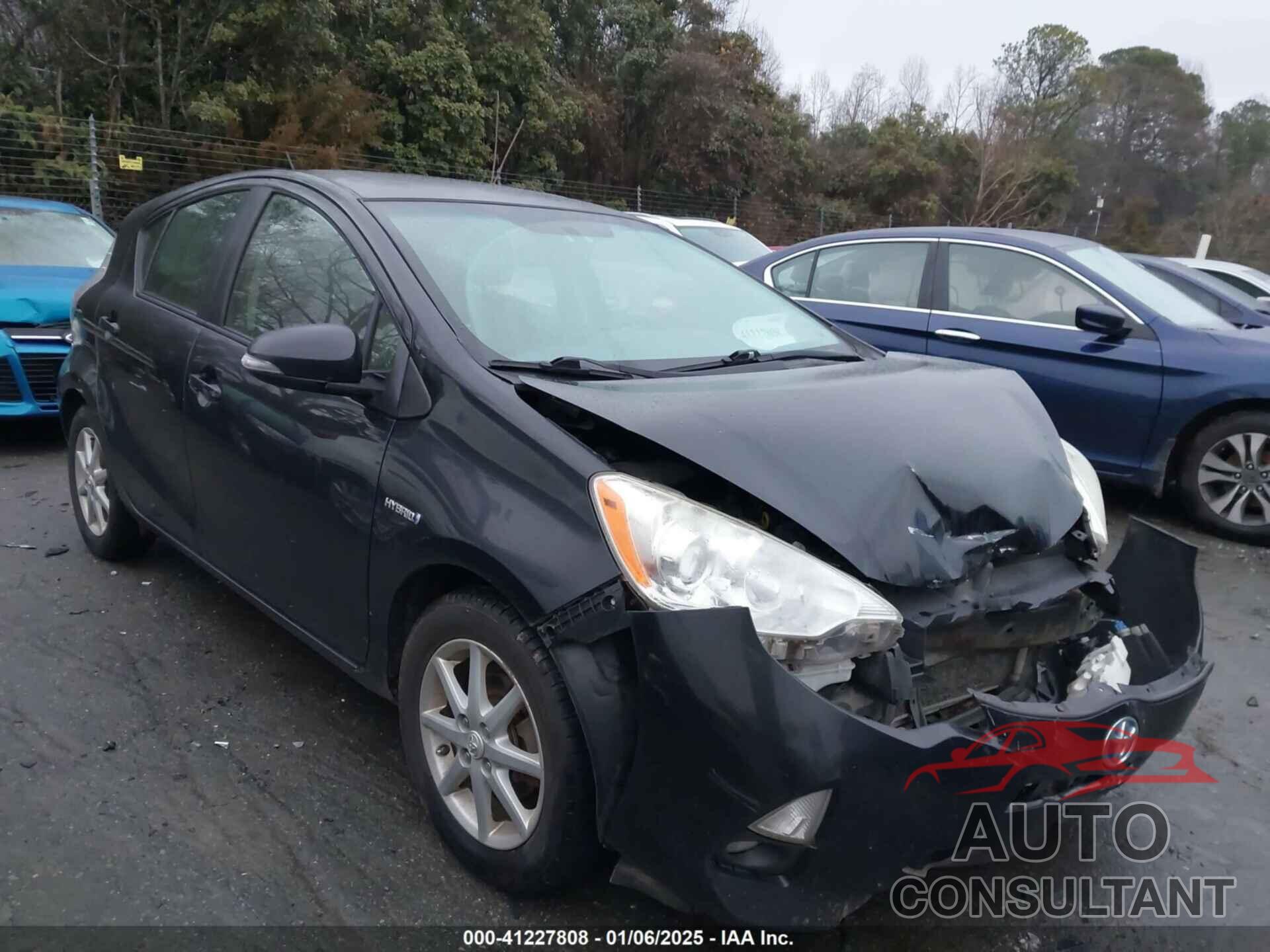 TOYOTA PRIUS C 2013 - JTDKDTB34D1051698