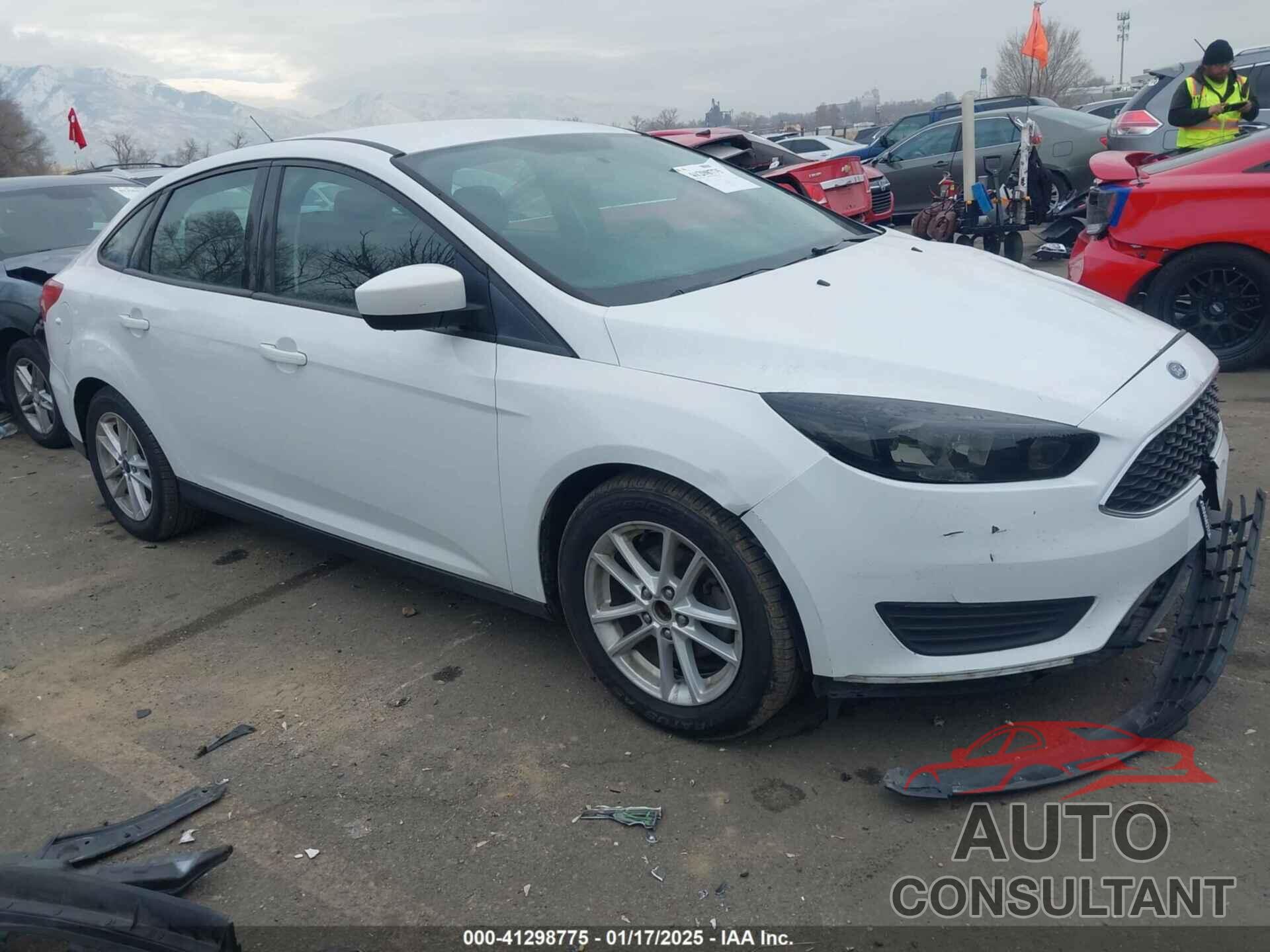 FORD FOCUS 2018 - 1FADP3F2XJL315773