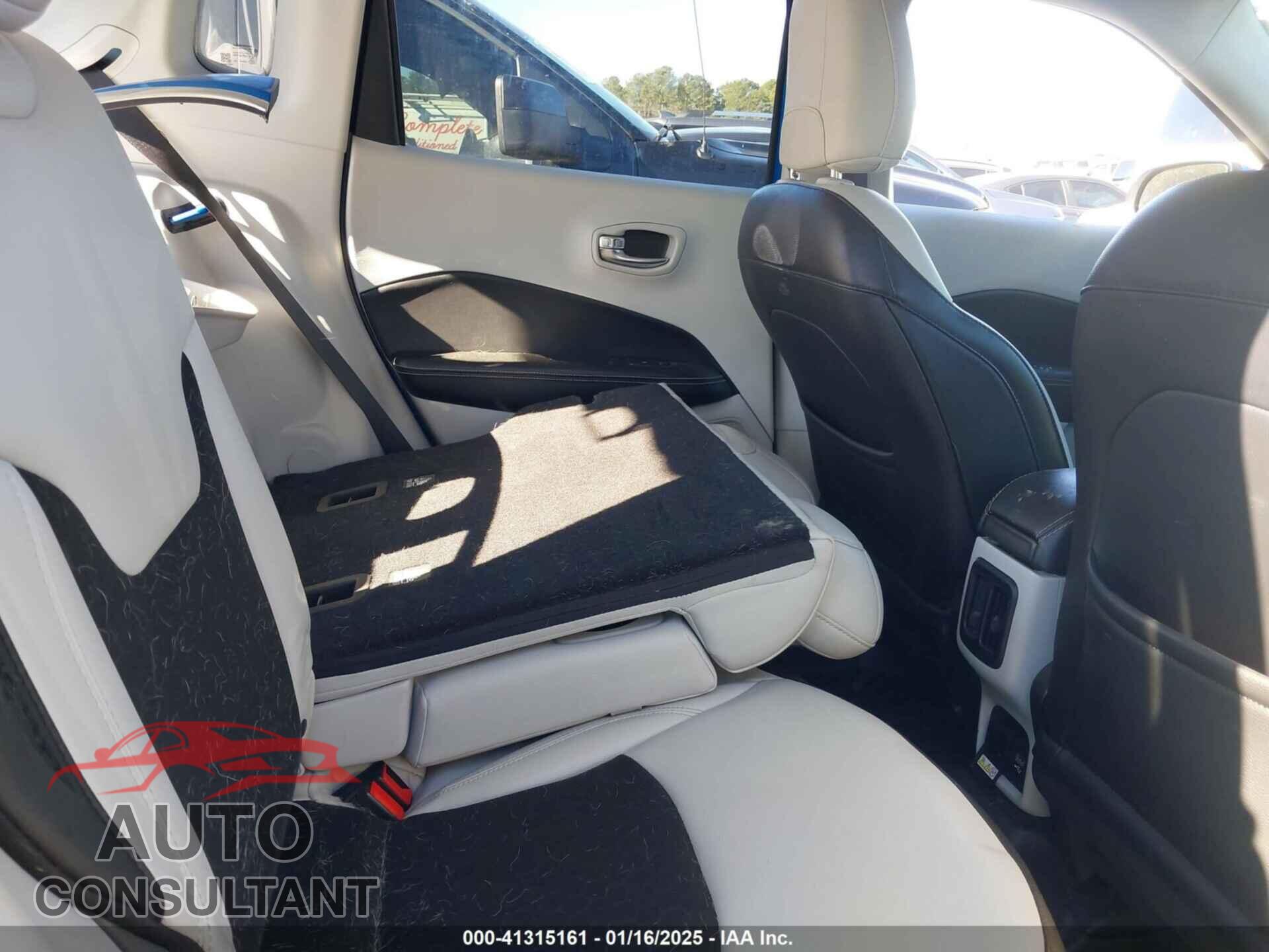 JEEP COMPASS 2019 - 3C4NJCBB6KT802481
