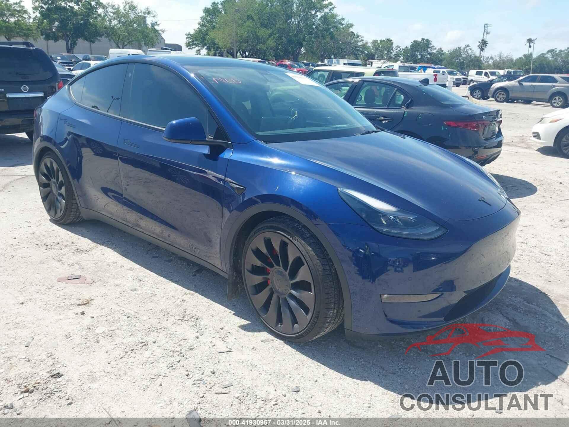 TESLA MODEL Y 2023 - 7SAYGDEF9PF582908