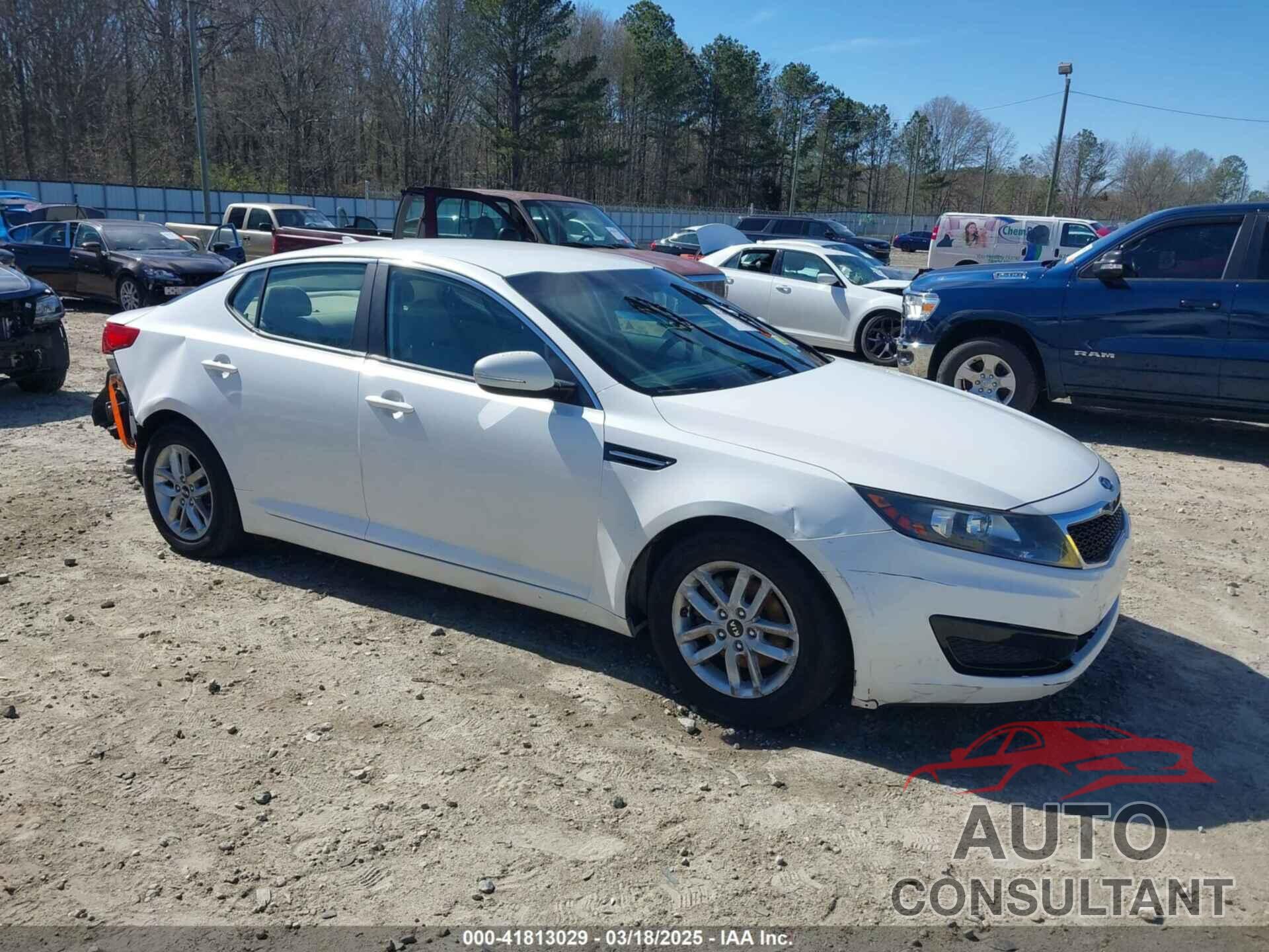 KIA OPTIMA 2011 - KNAGM4A70B5084247