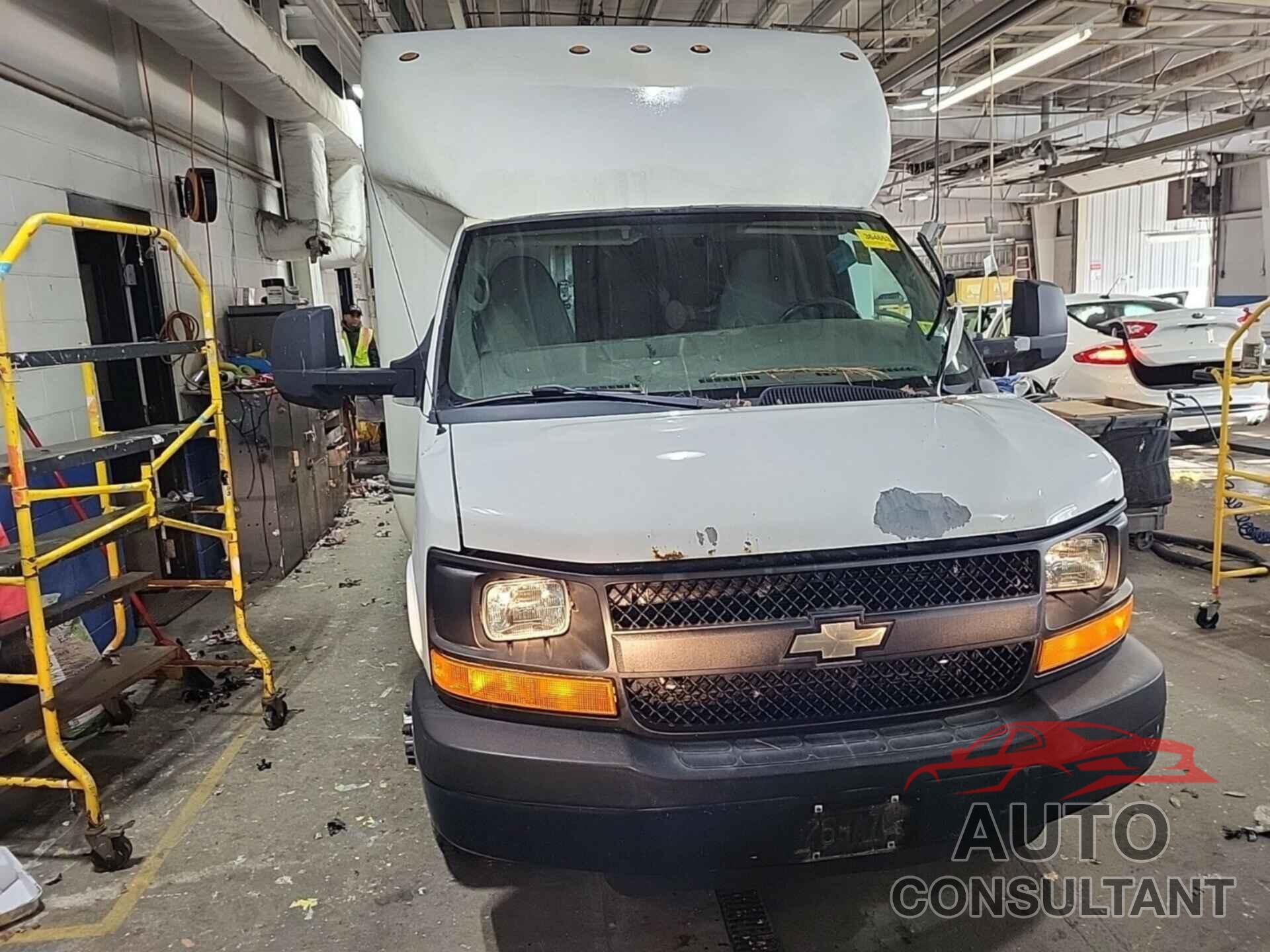 CHEVROLET EXPRESS CUTAWAY 2012 - 1GB3G3CG4C1135245