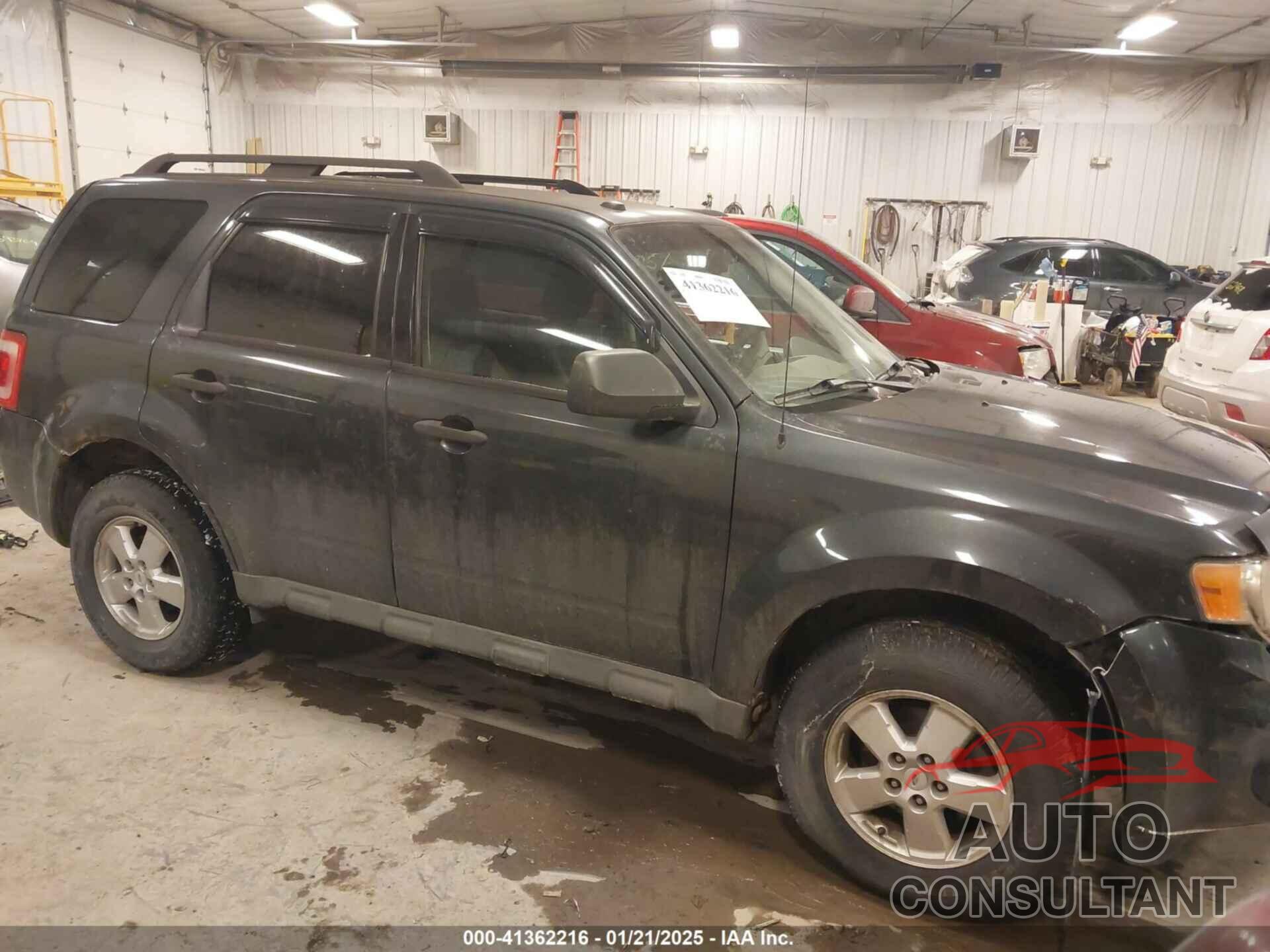 FORD ESCAPE 2009 - 1FMCU03G49KB68893