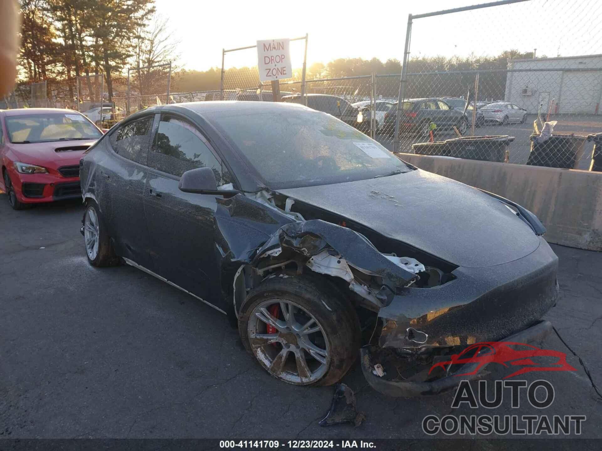 TESLA MODEL Y 2023 - 7SAYGDEE1PA121125