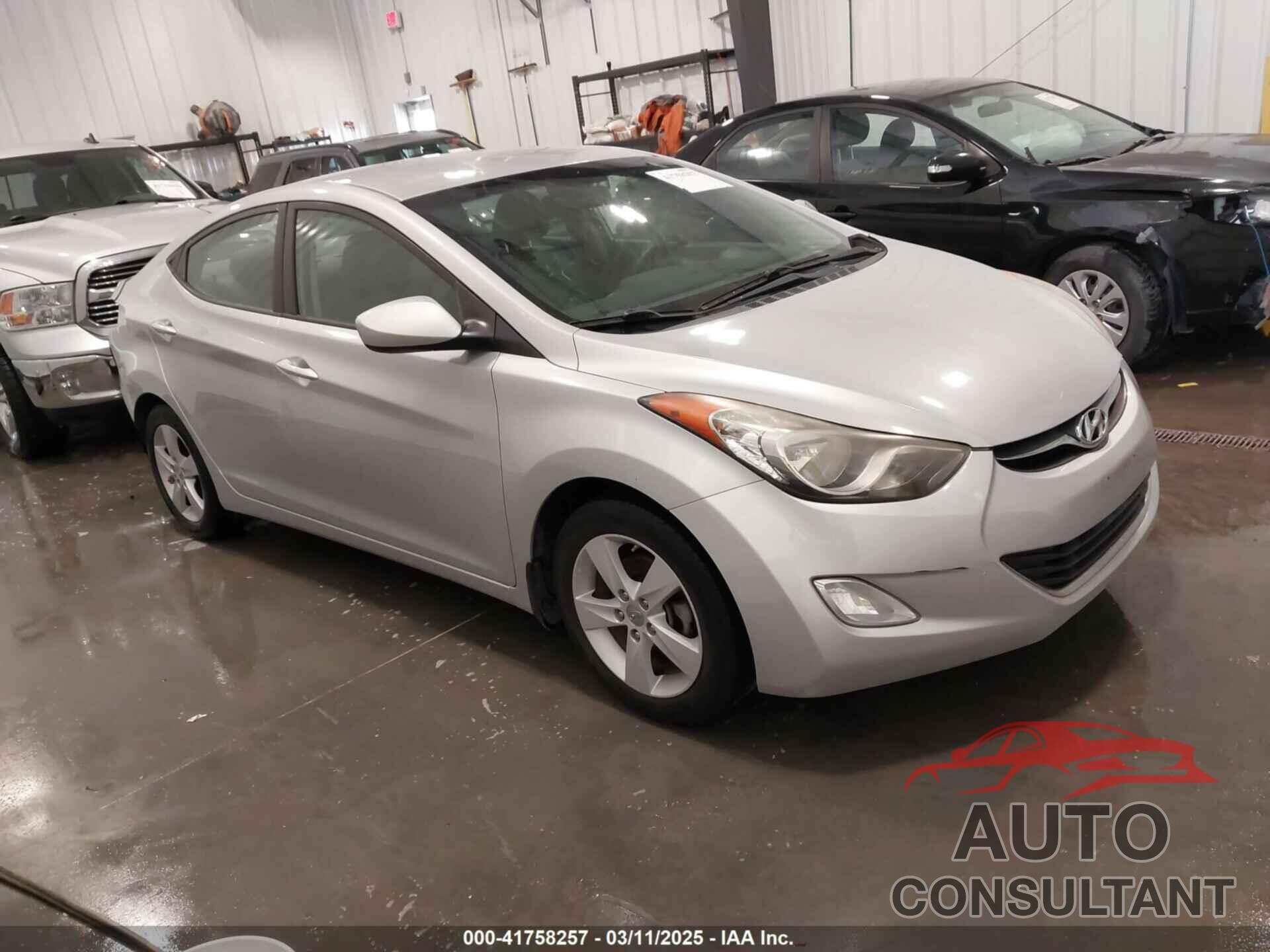HYUNDAI ELANTRA 2013 - KMHDH4AE9DU892237