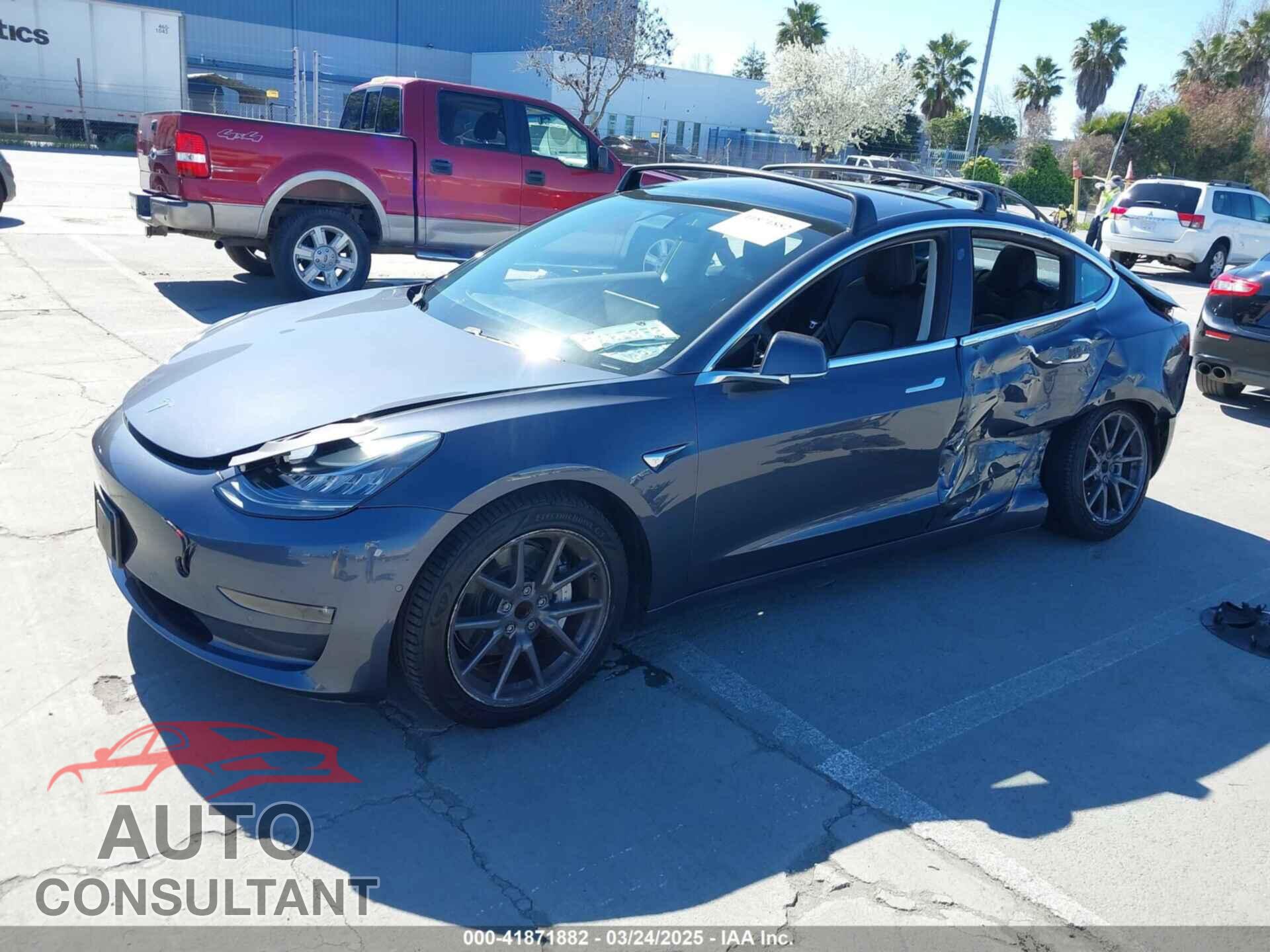 TESLA MODEL 3 2018 - 5YJ3E1EA2JF033851