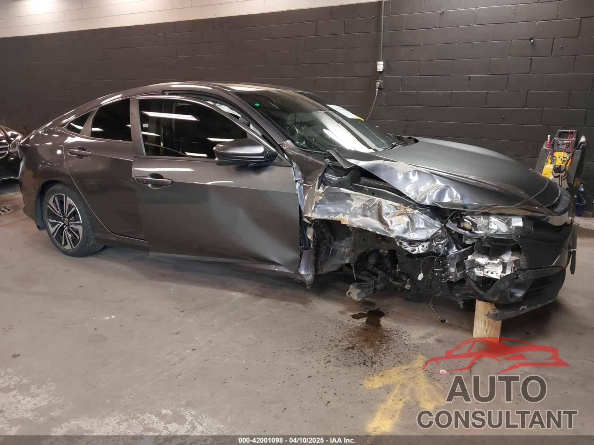 HONDA CIVIC 2018 - JHMFC1F74JX031965