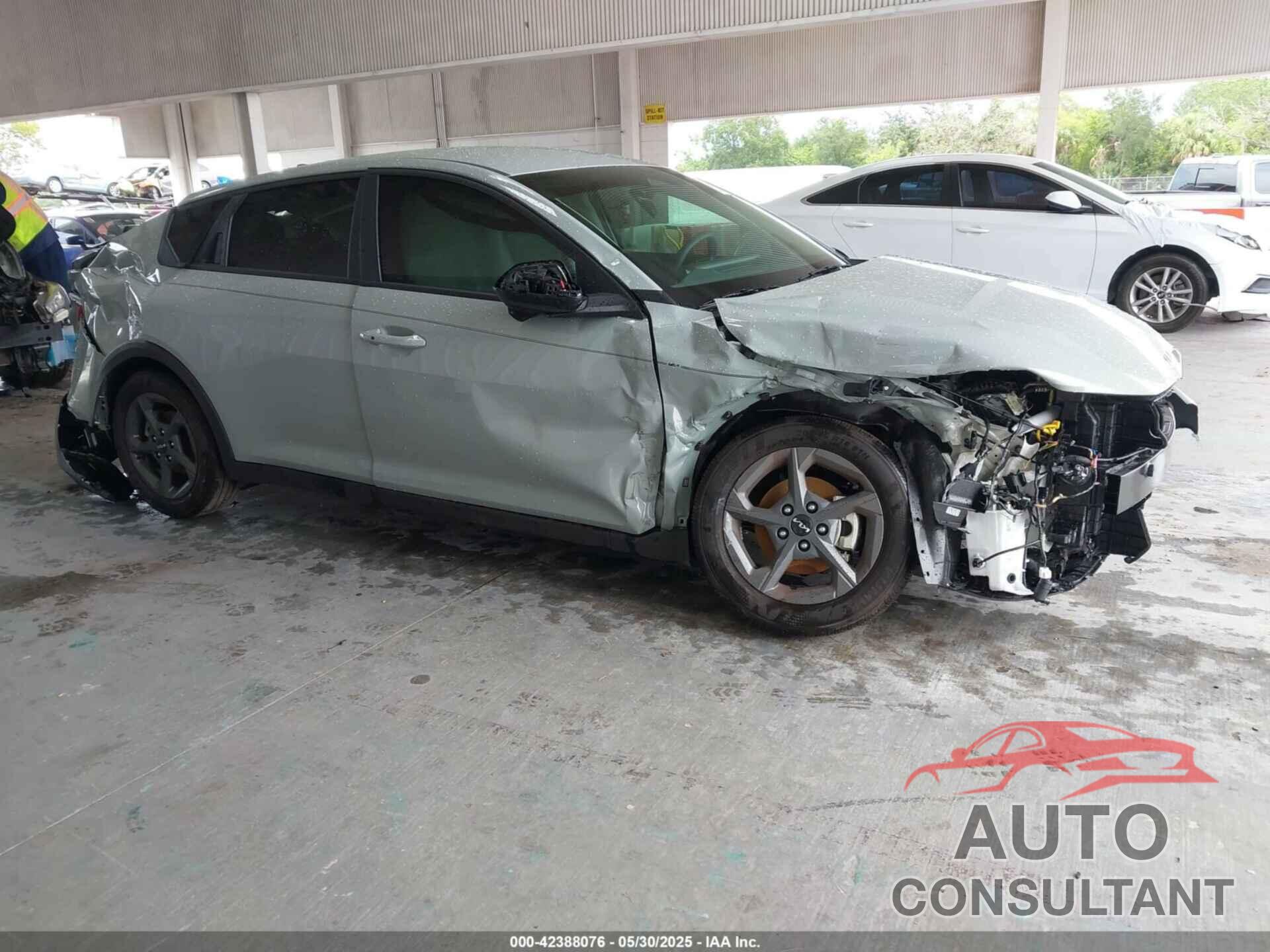 KIA K4 2025 - 3KPFT4DE2SE083794
