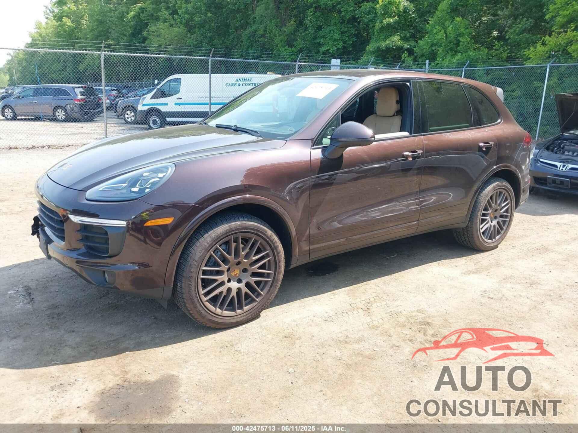 PORSCHE CAYENNE 2017 - WP1AA2A21HKA88424