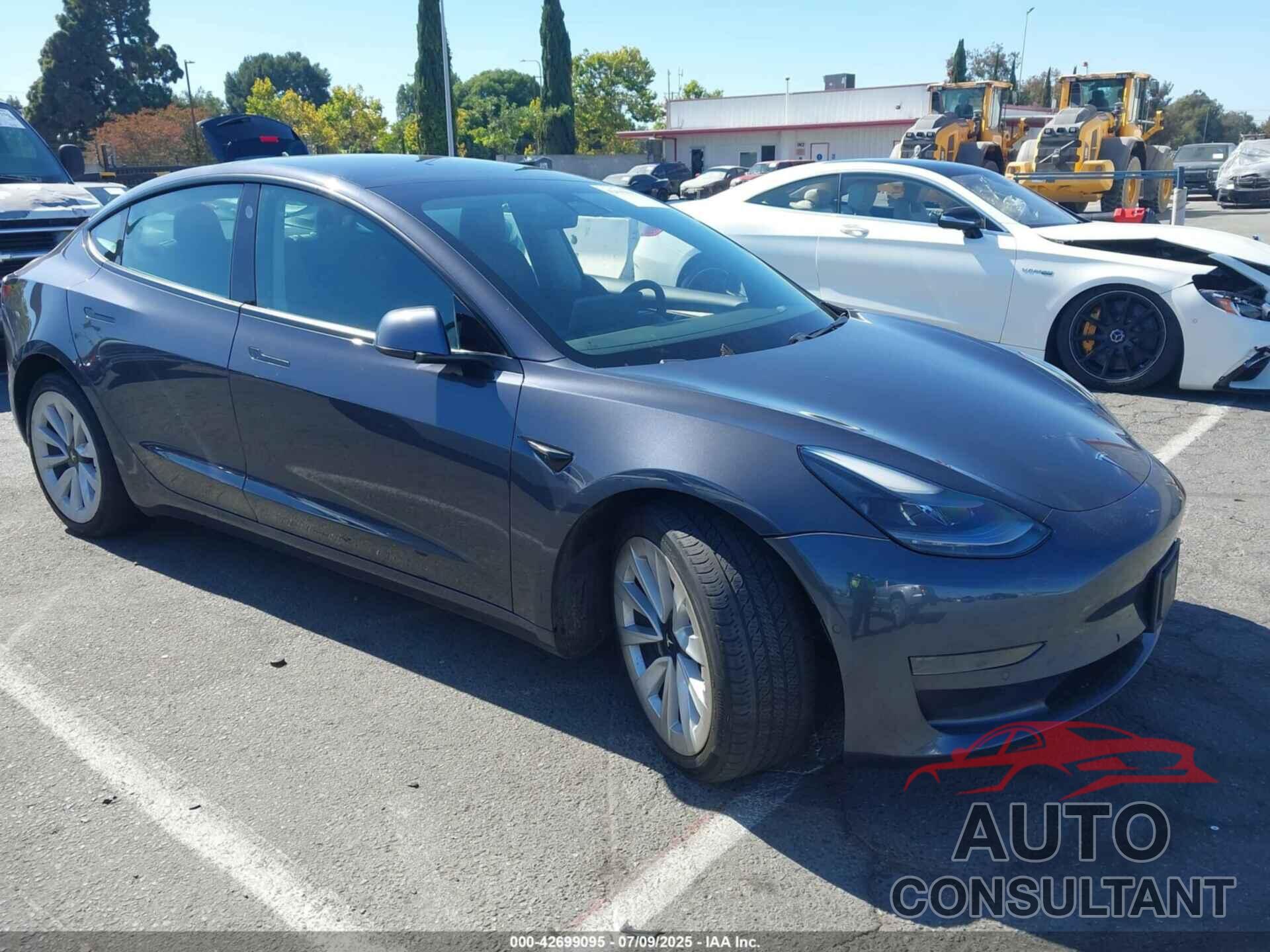 TESLA MODEL 3 2021 - 5YJ3E1EAXMF064463
