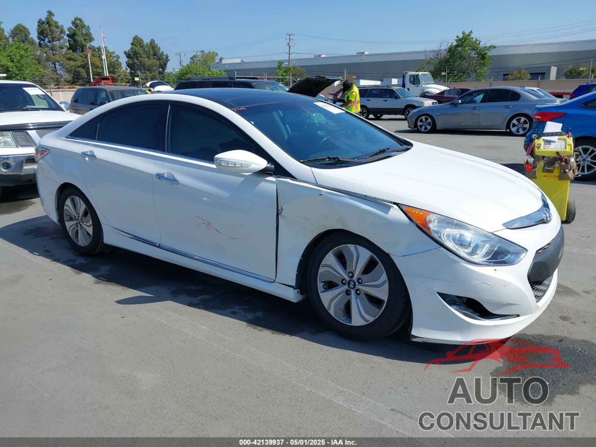 HYUNDAI SONATA HYBRID 2015 - KMHEC4A47FA135433