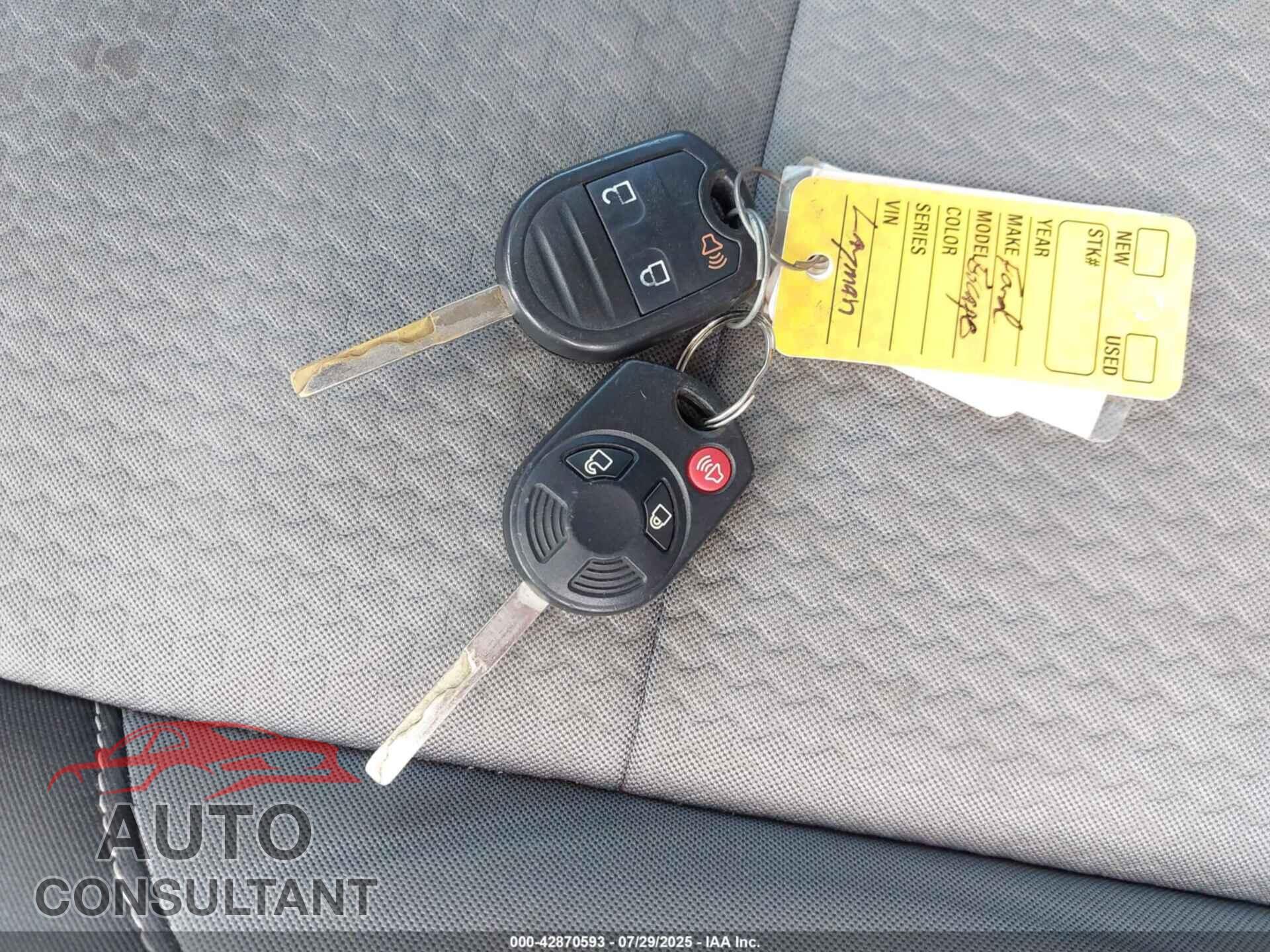 FORD ESCAPE 2017 - 1FMCU0GD7HUB96755