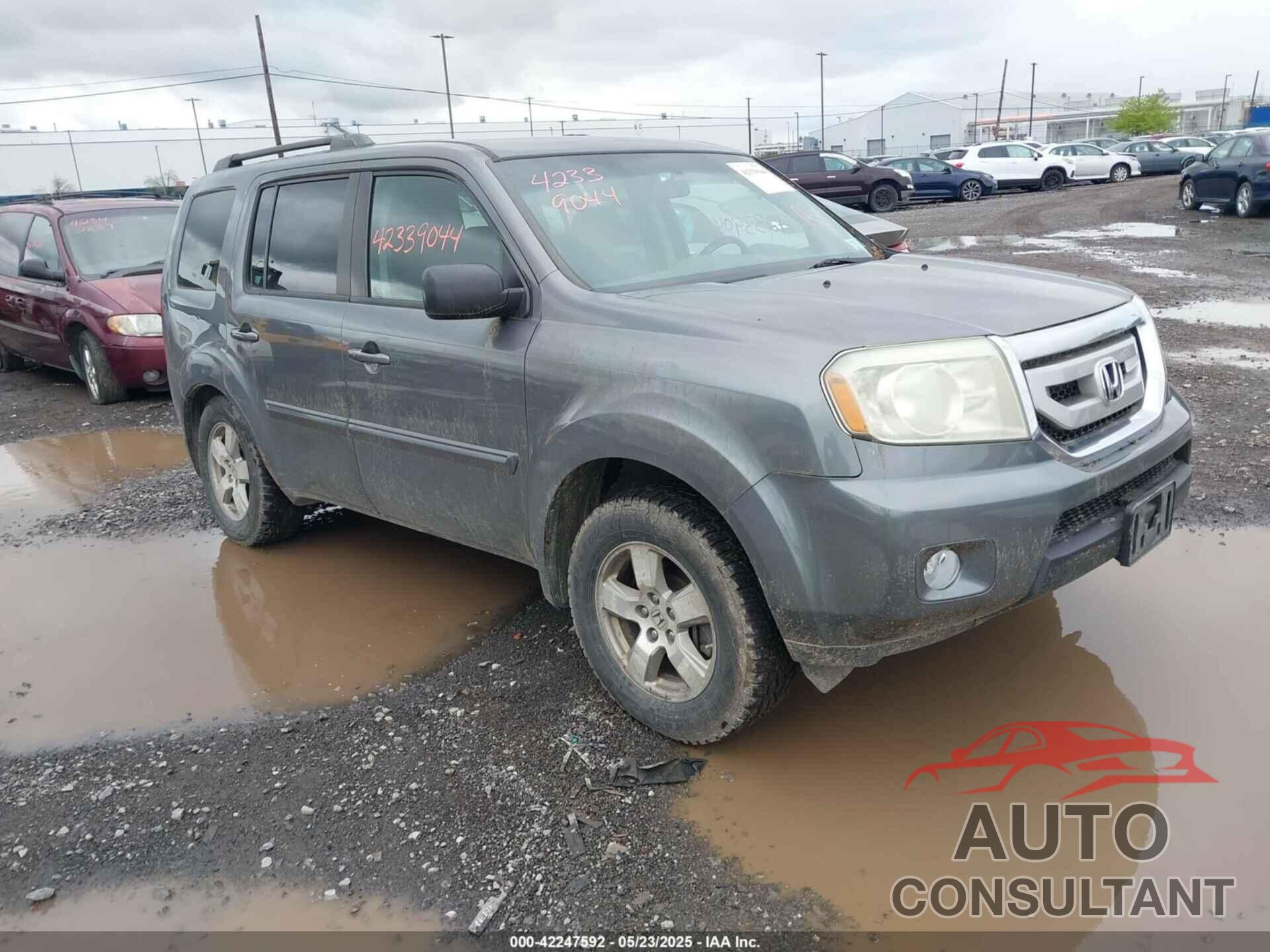 HONDA PILOT 2011 - 5FNYF4H44BB054941