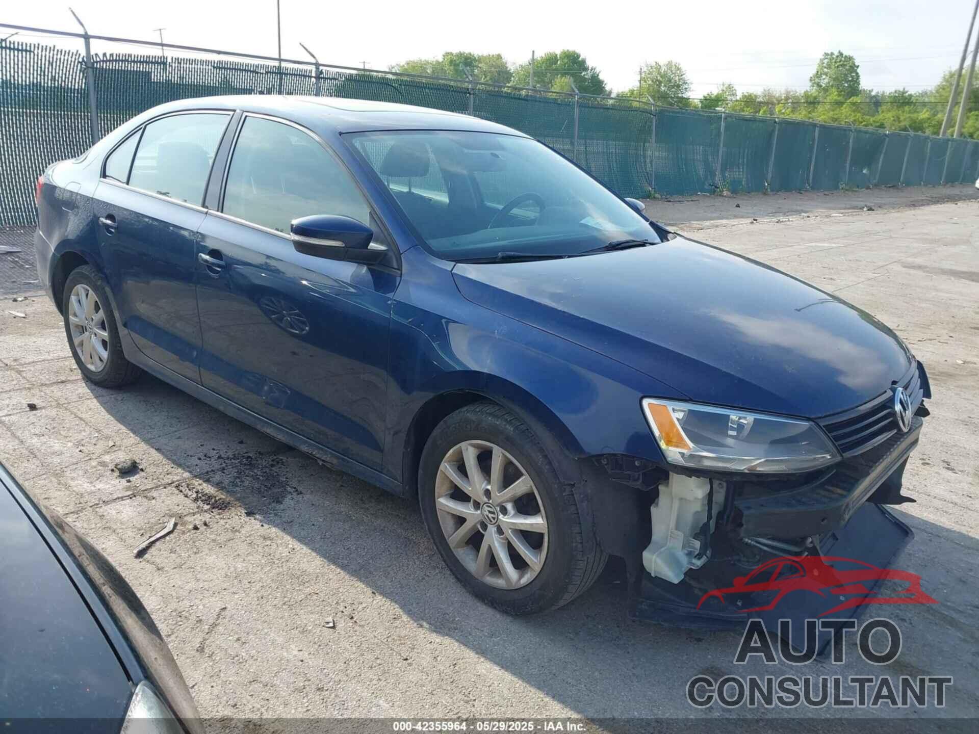 VOLKSWAGEN JETTA 2011 - 3VWDZ7AJ4BM324511