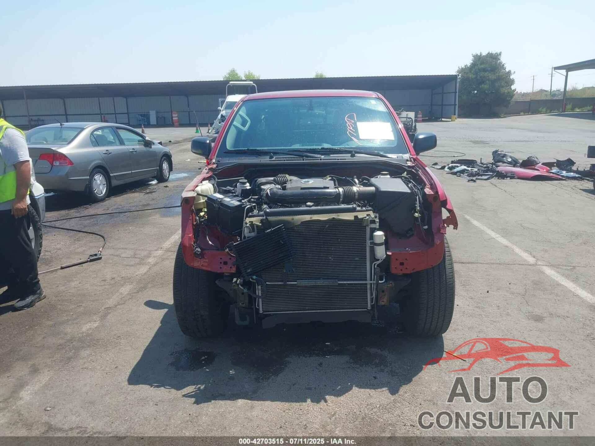 NISSAN FRONTIER 2019 - 1N6AD0EV4KN705996