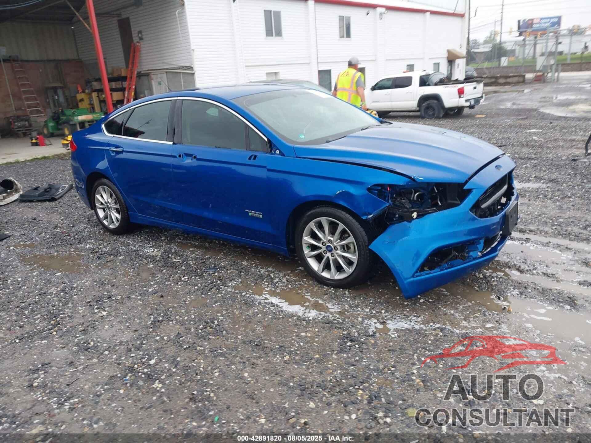 FORD FUSION ENERGI 2017 - 3FA6P0PU2HR379924