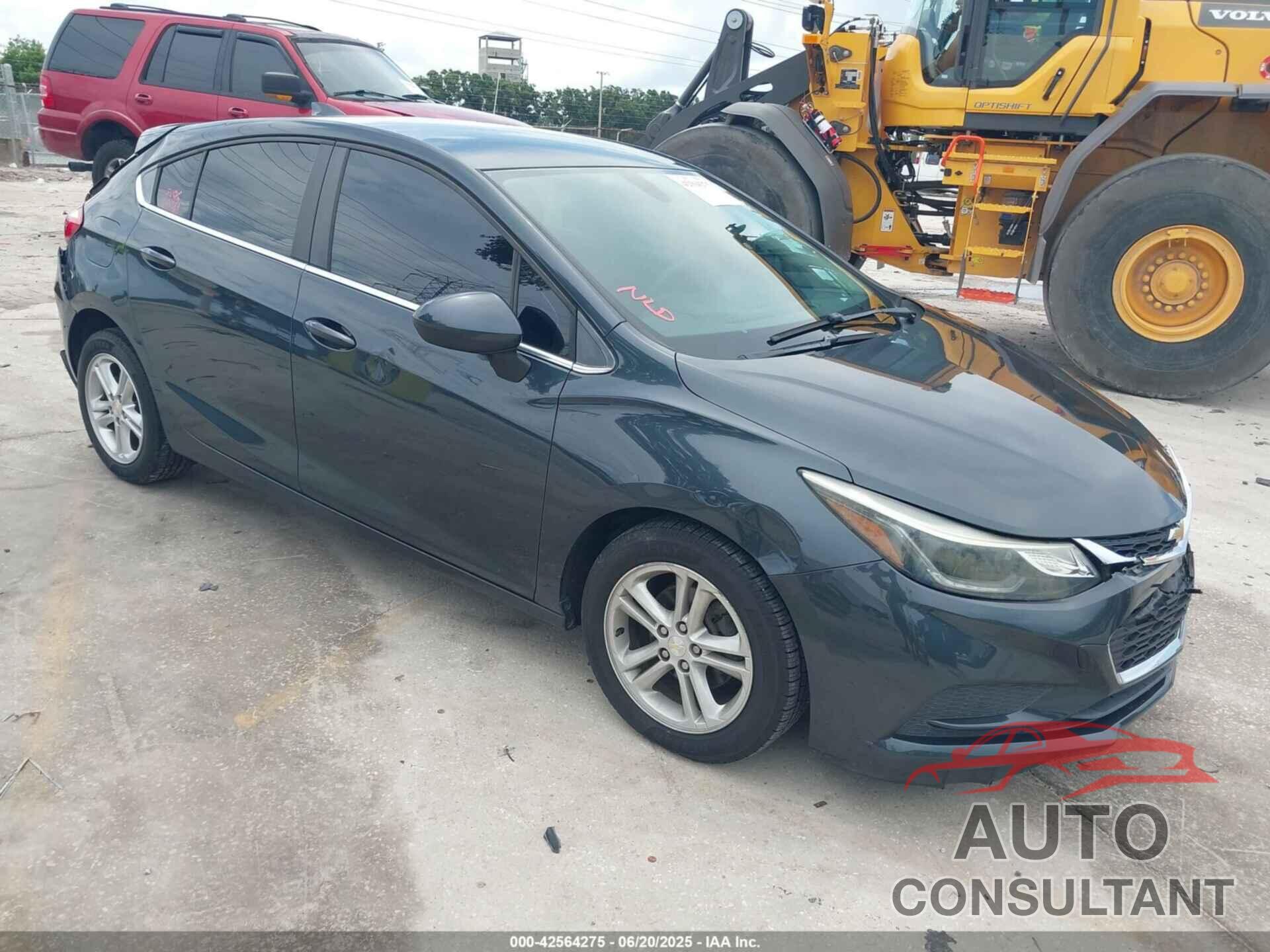 CHEVROLET CRUZE 2018 - 3G1BE6SM6JS597459