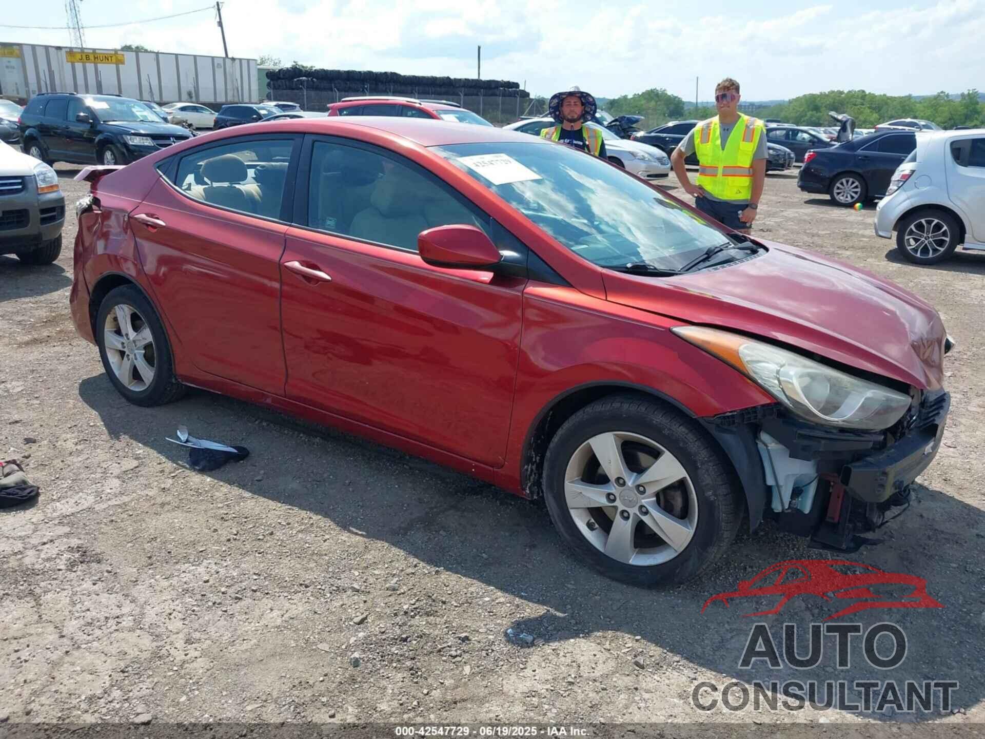 HYUNDAI ELANTRA 2013 - 5NPDH4AE2DH361198