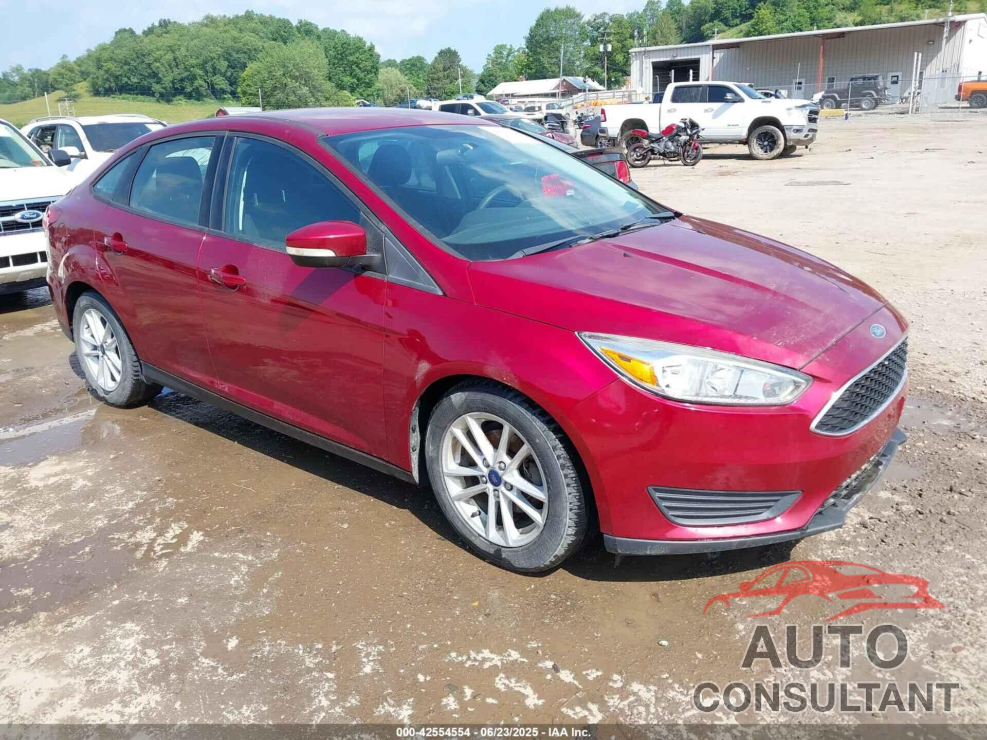 FORD FOCUS 2017 - 1FADP3F24HL311437