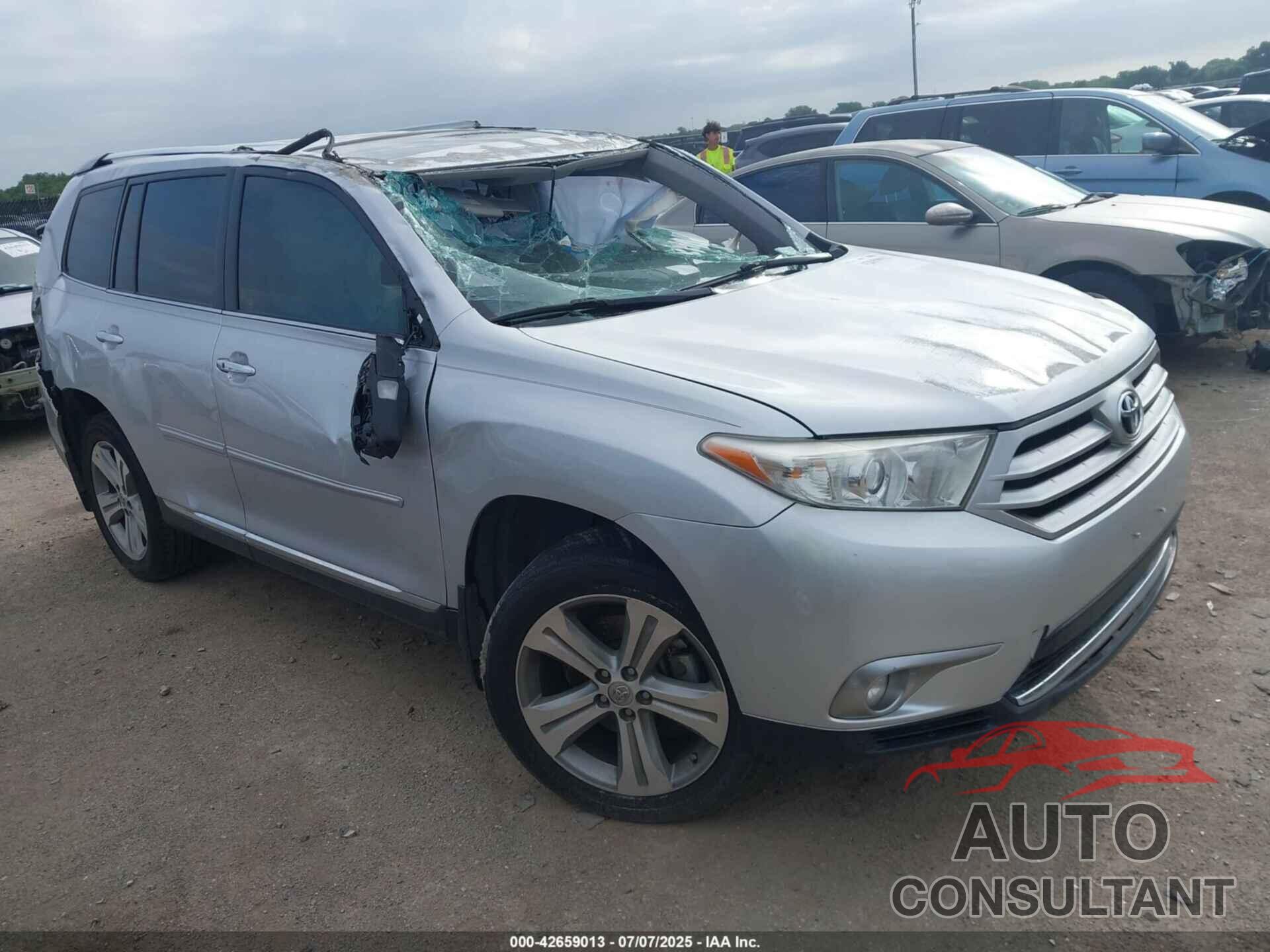 TOYOTA HIGHLANDER 2013 - 5TDYK3EH9DS102462