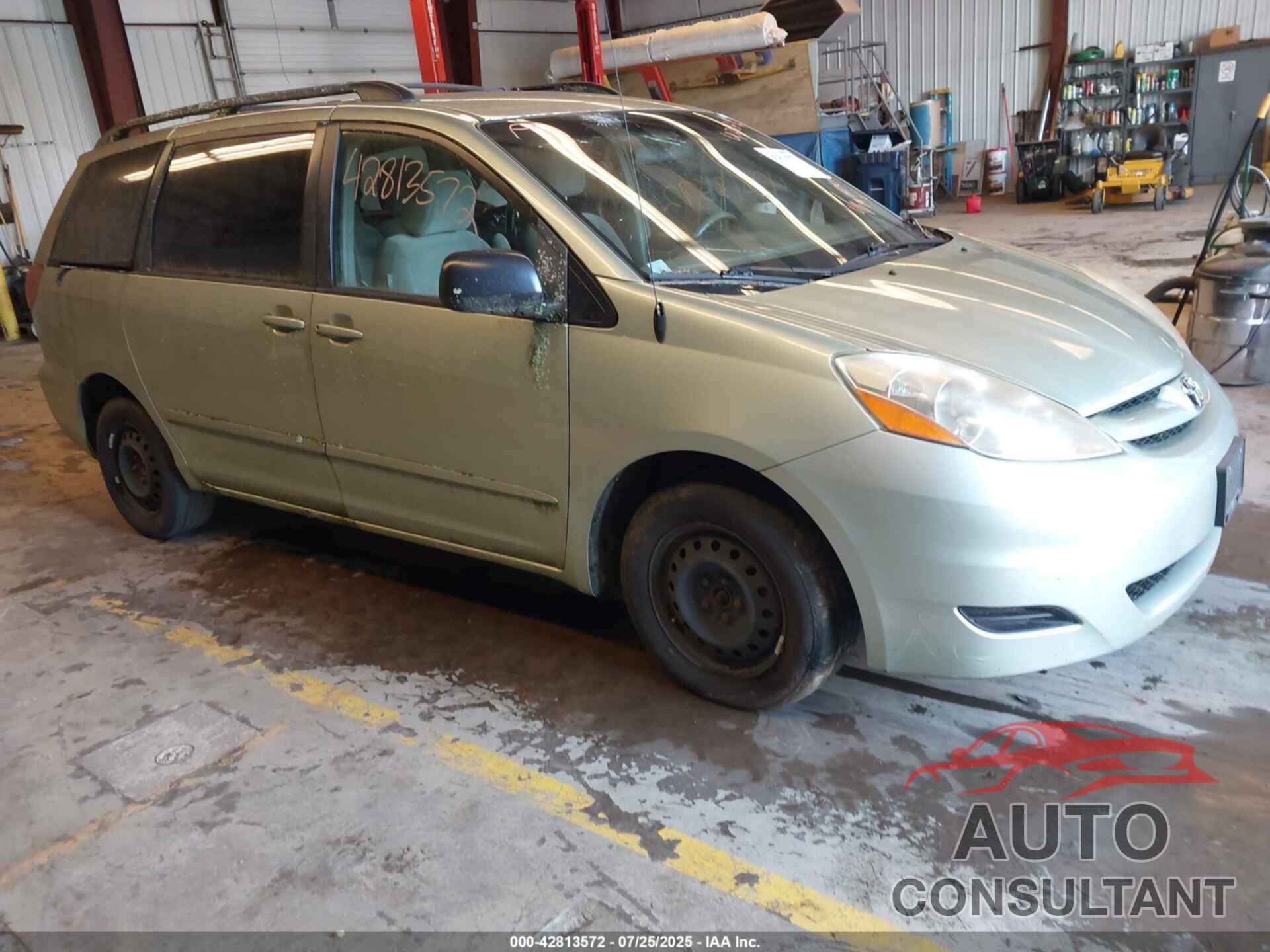 TOYOTA SIENNA 2010 - 5TDKK4CC2AS302887