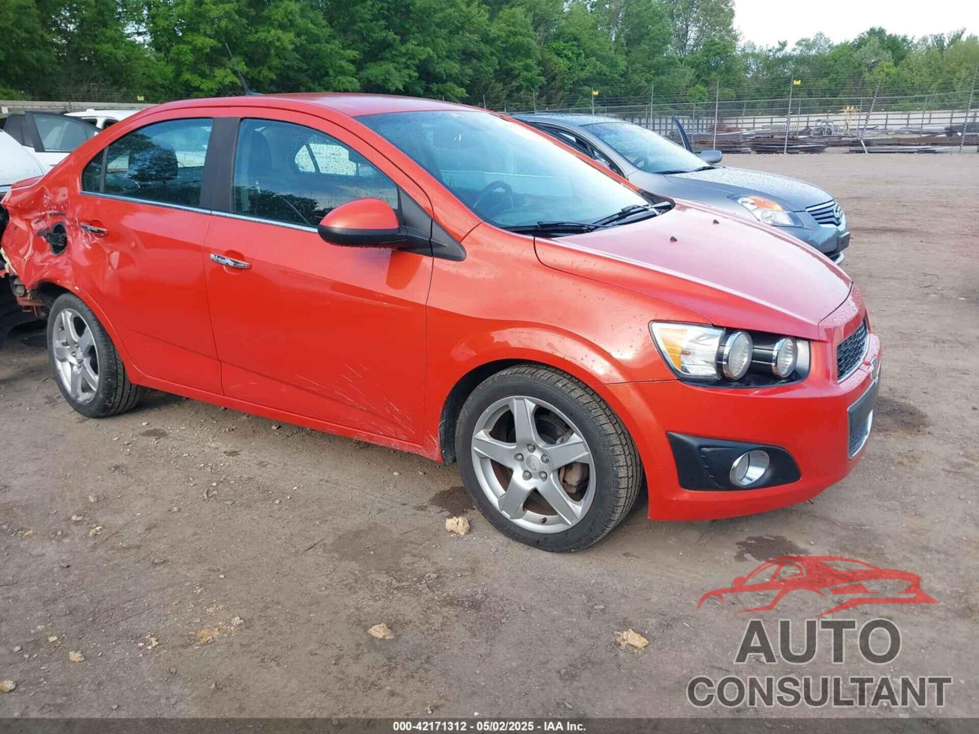 CHEVROLET SONIC 2013 - 1G1JE5SB7D4194549