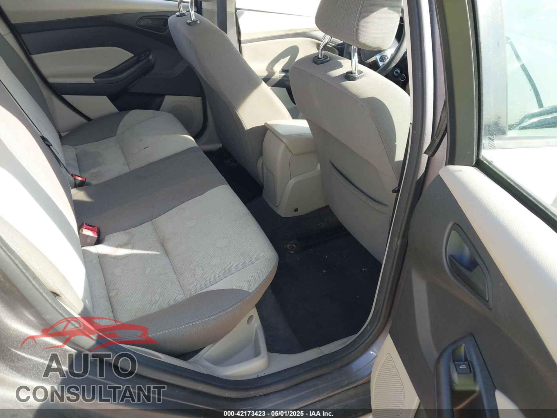 FORD FOCUS 2012 - 1FAHP3F21CL292629