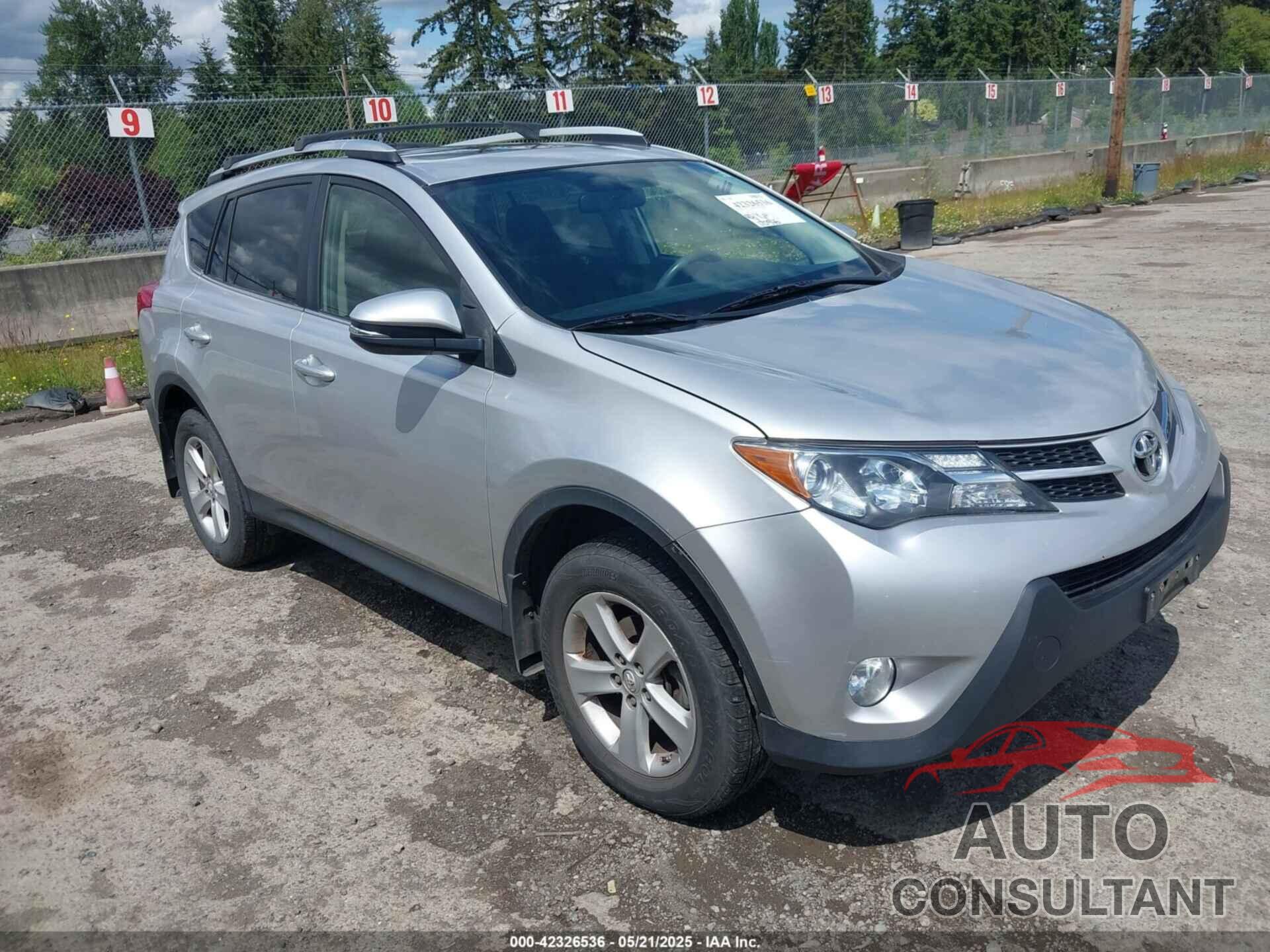 TOYOTA RAV4 2014 - JTMRFREV8ED047243