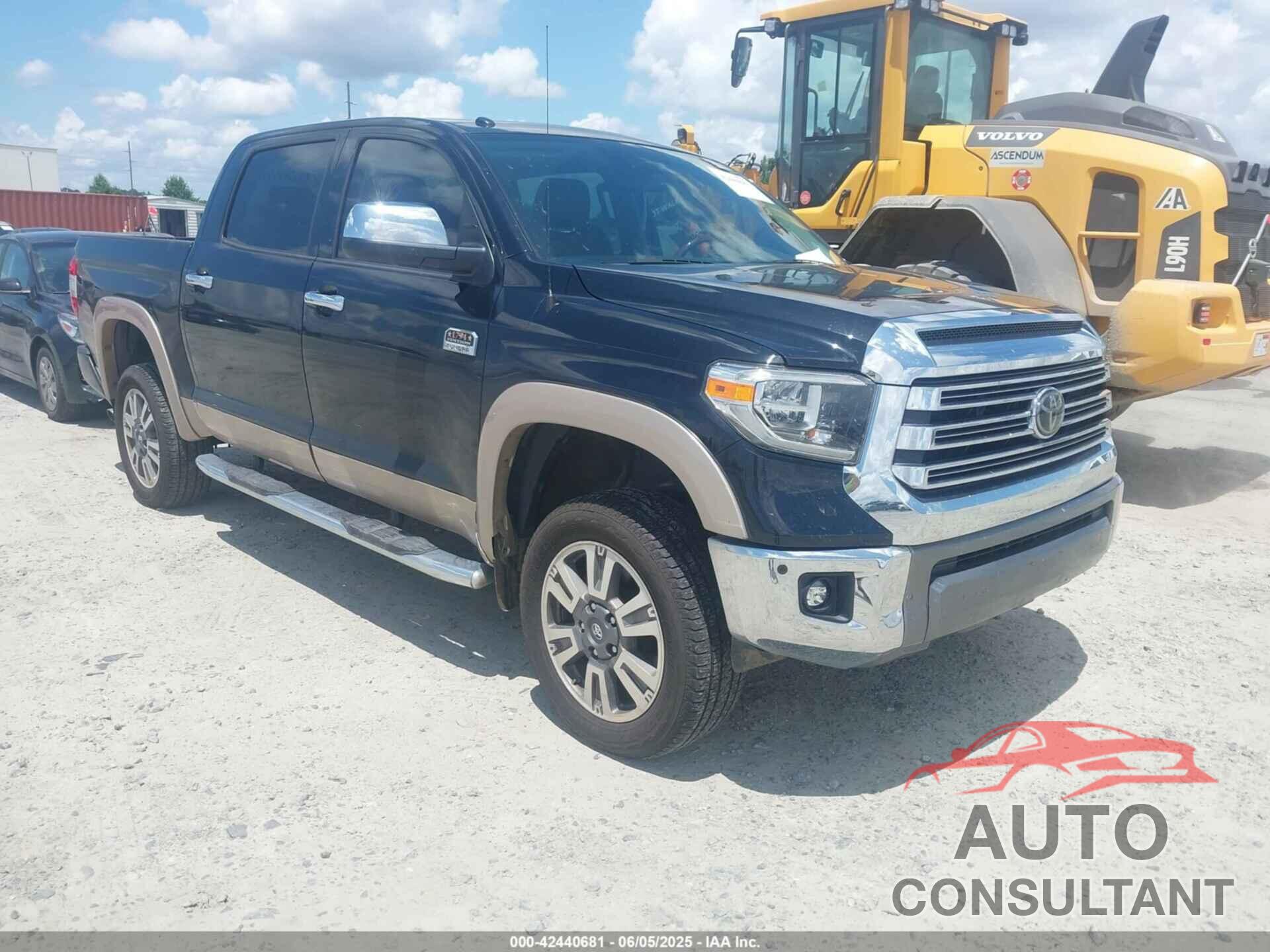 TOYOTA TUNDRA 2018 - 5TFAW5F19JX685740