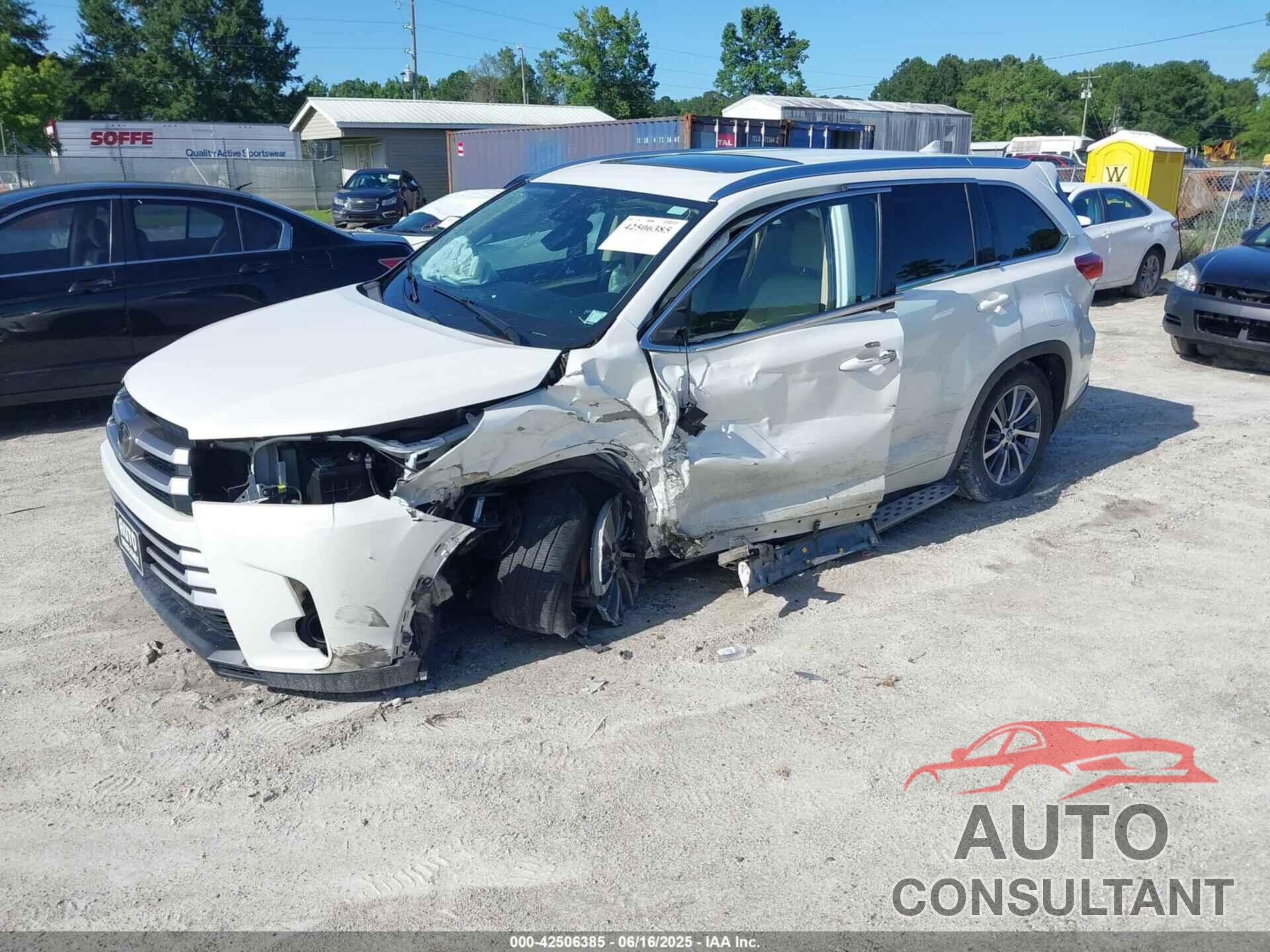 TOYOTA HIGHLANDER 2017 - 5TDKZRFH4HS525085