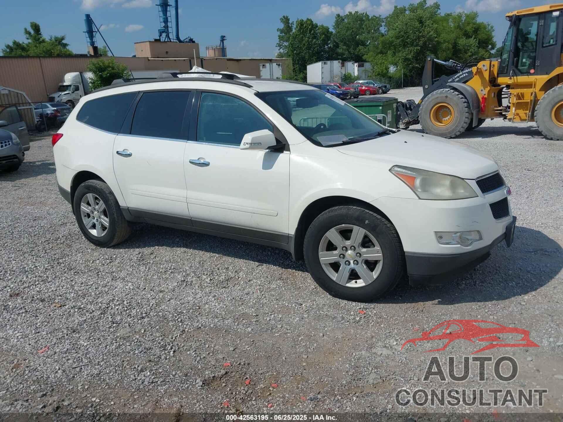 CHEVROLET TRAVERSE 2011 - 1GNKRGED7BJ136035