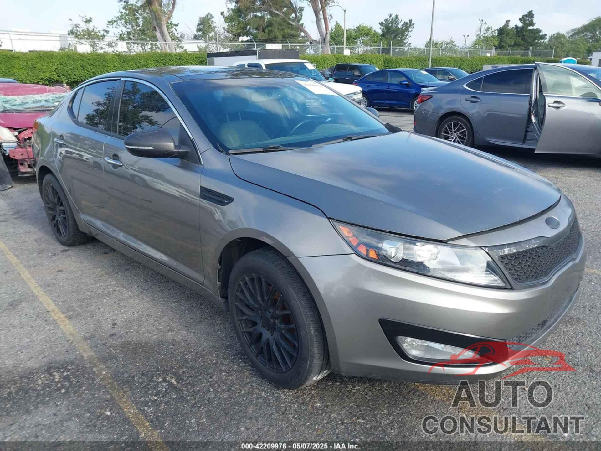 KIA OPTIMA 2013 - 5XXGN4A7XDG106303