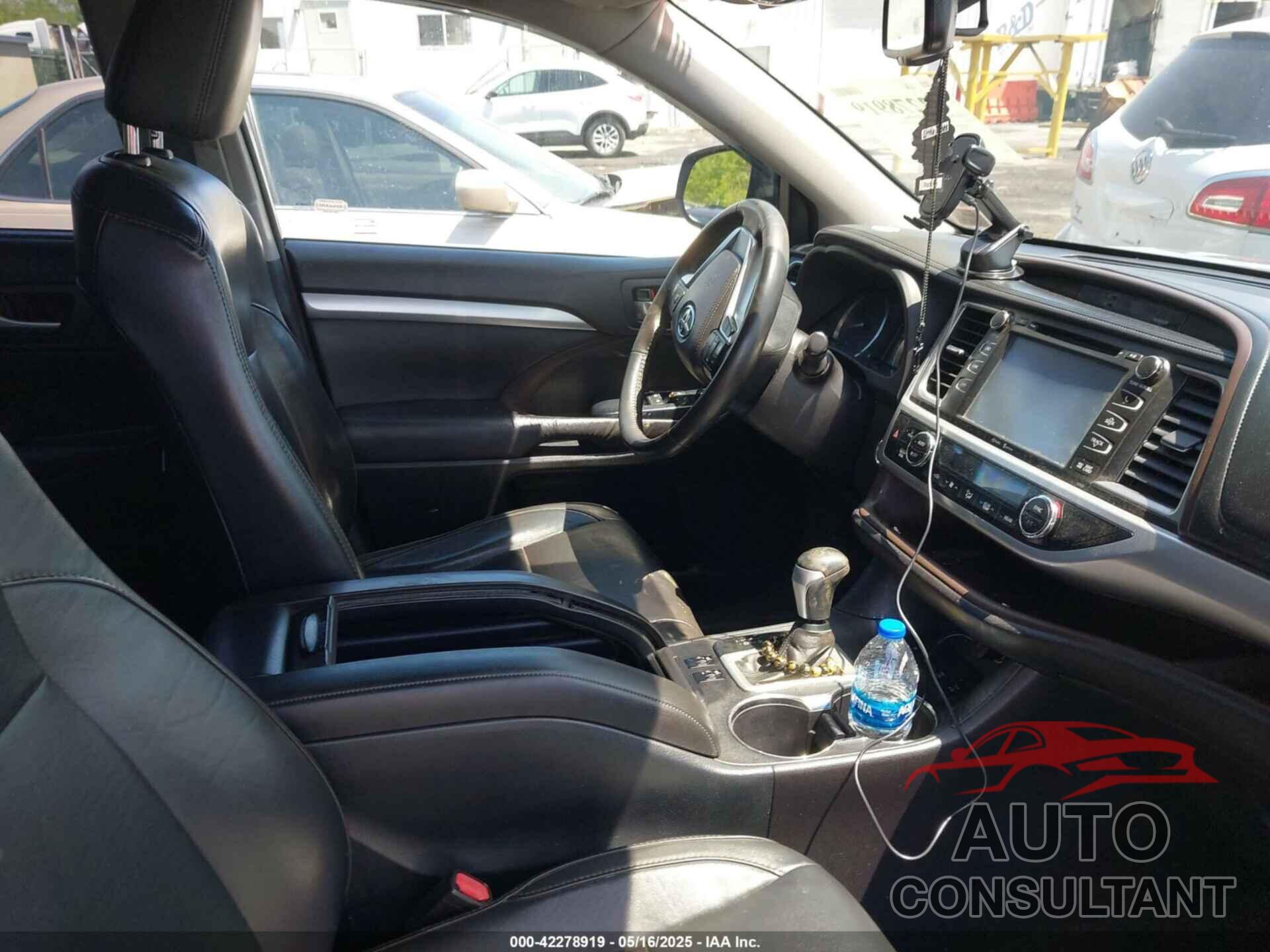 TOYOTA HIGHLANDER 2015 - 5TDJKRFH1FS217045