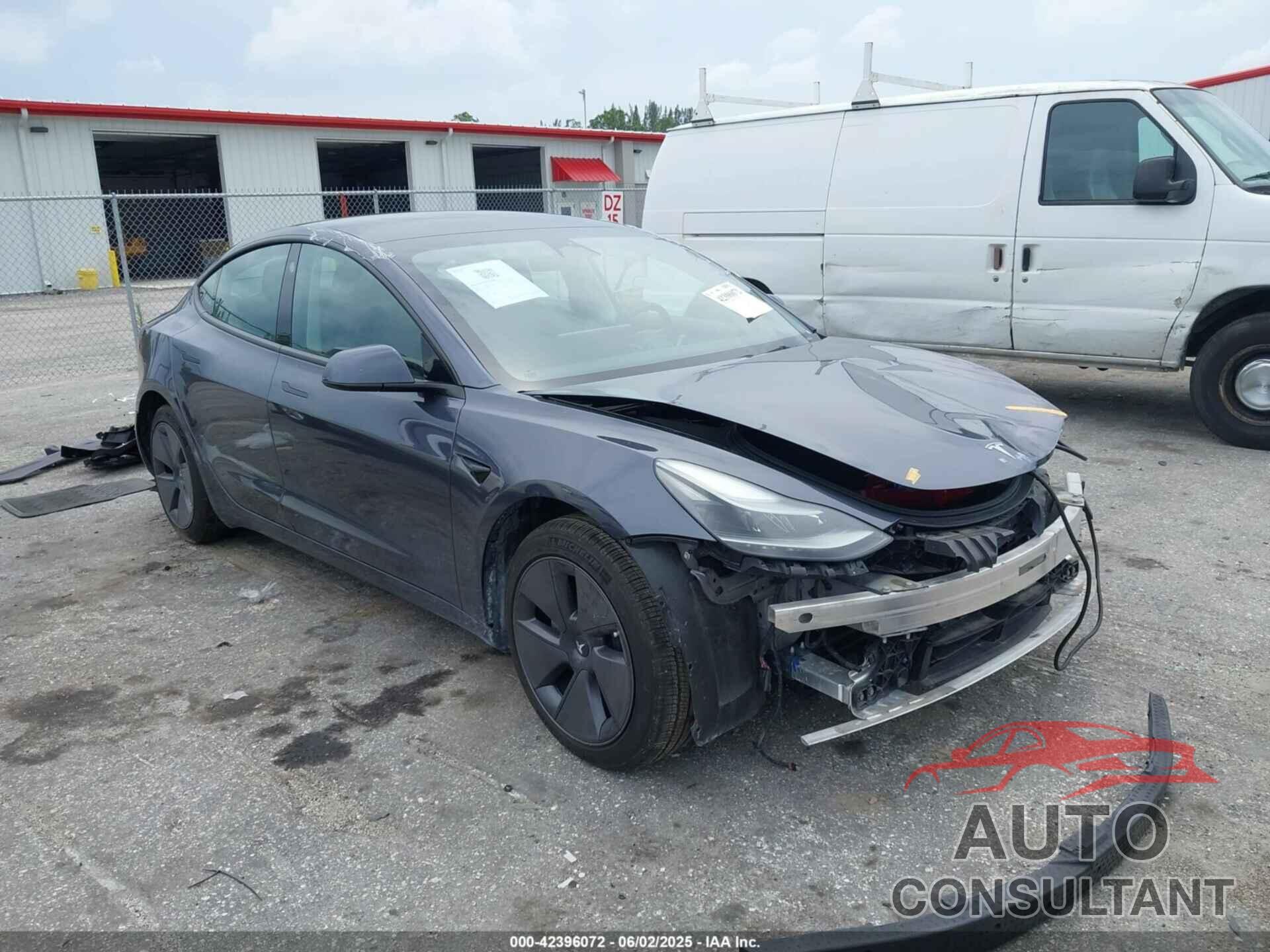 TESLA MODEL 3 2023 - 5YJ3E1EAXPF434783