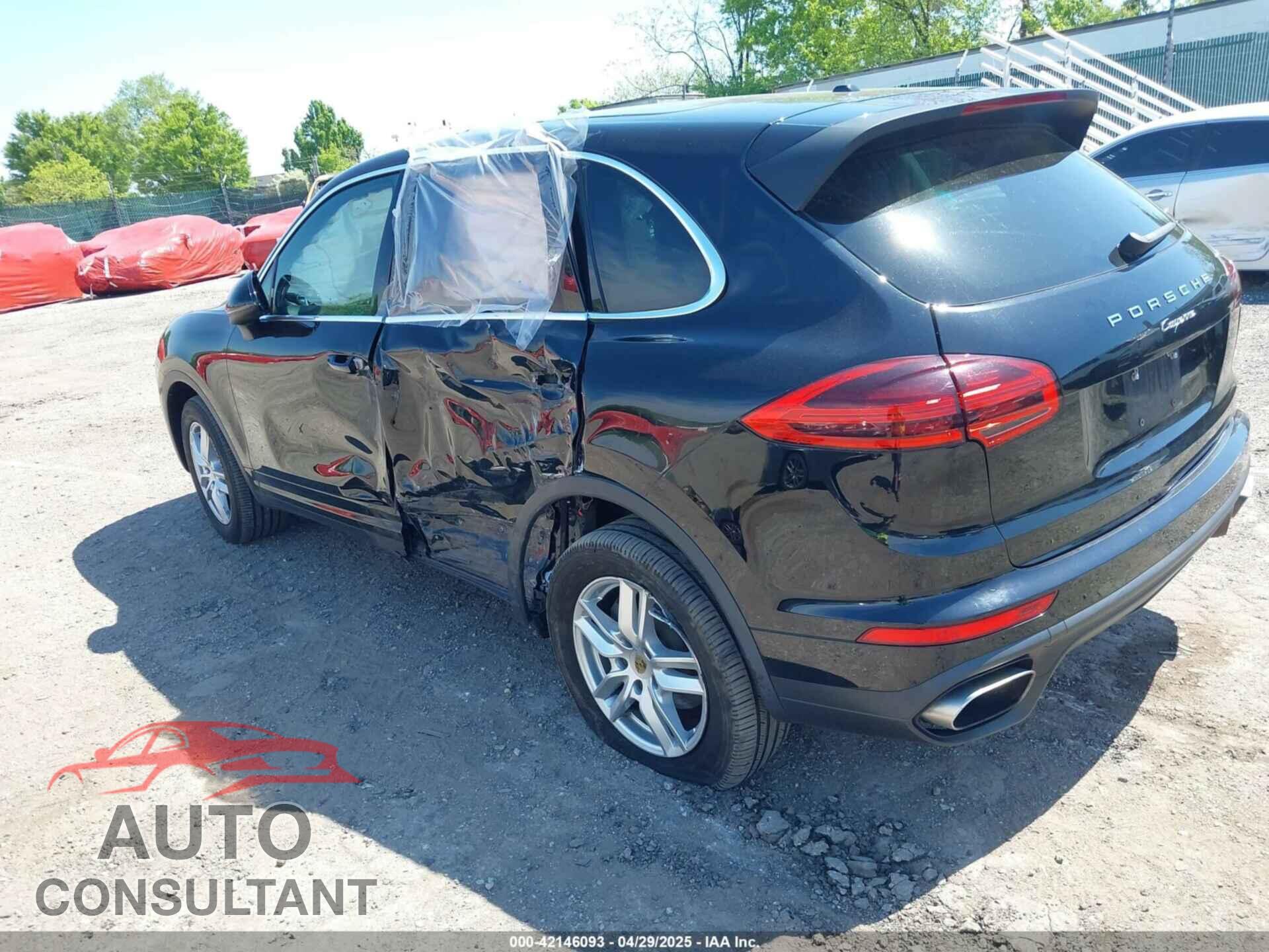 PORSCHE CAYENNE 2016 - WP1AA2A26GLA09709