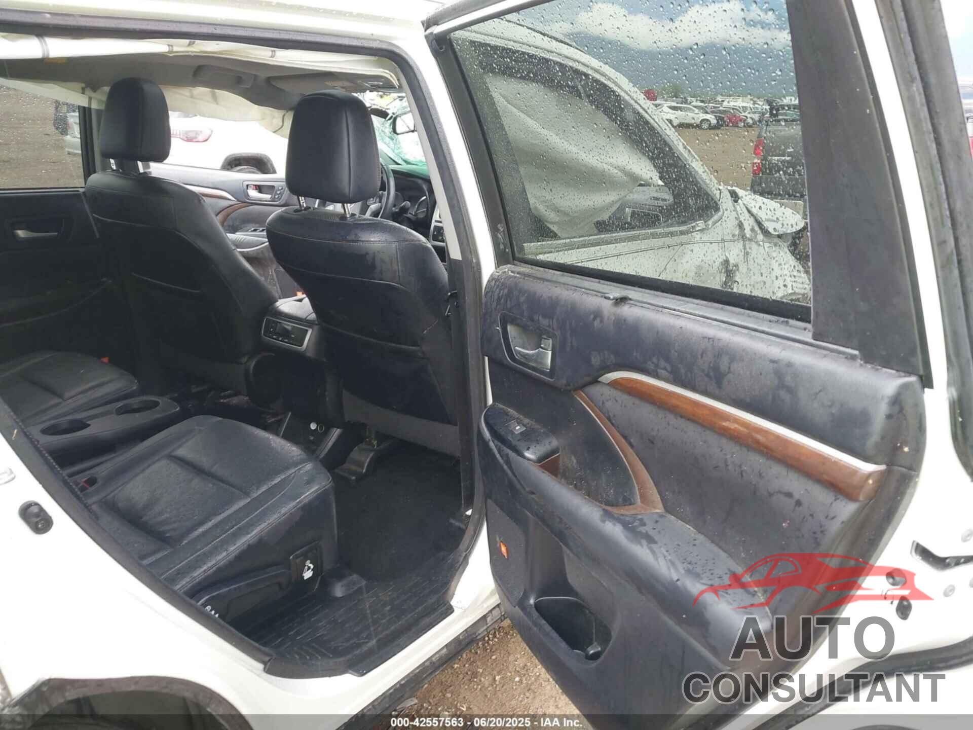 TOYOTA HIGHLANDER 2016 - 5TDDKRFH3GS285507